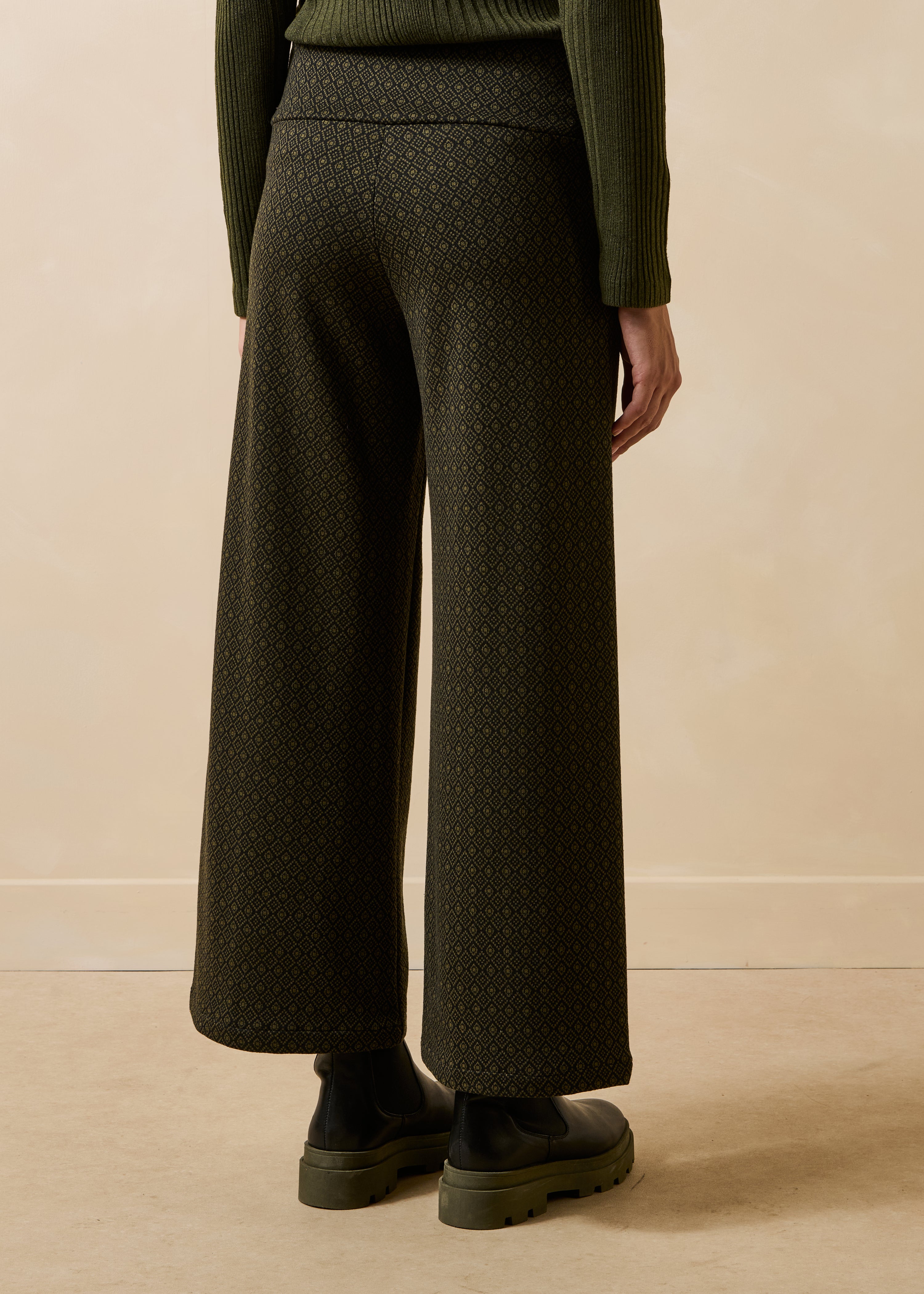 la-f-e-marabout-e-emiora-hose-kaki-cropped-weit image 3