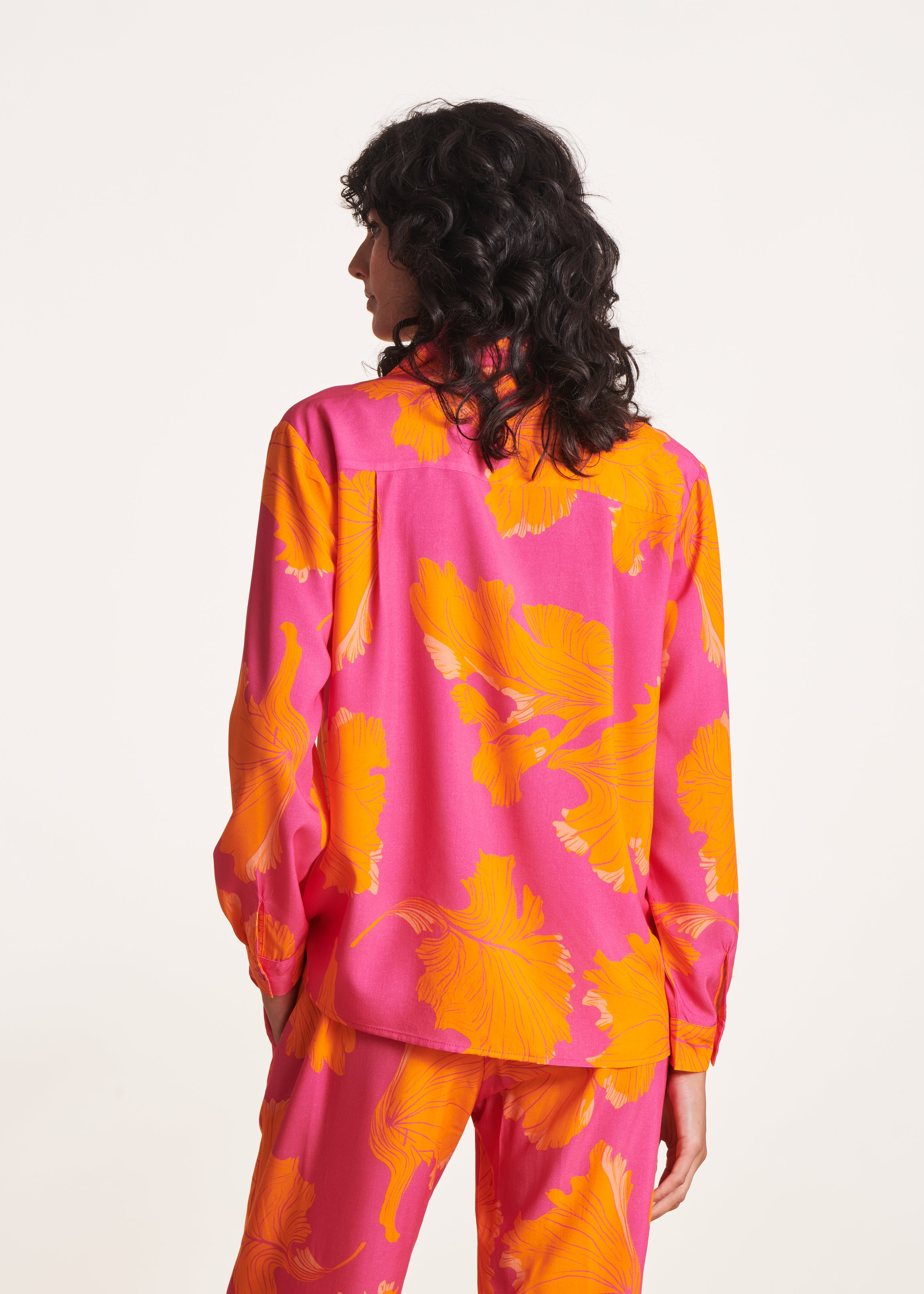 la-f-e-marabout-e-pepa-hemd-damen-rosa-orange-floral-ecovero image 3
