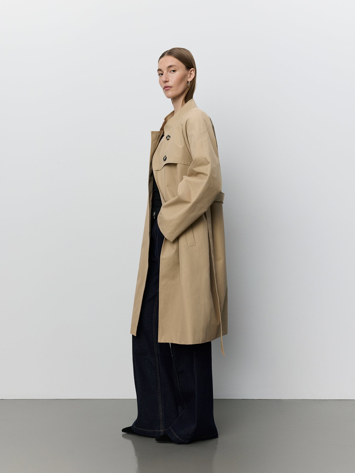 sofie-schnoor-women-lizzysw-trenchcoat-camel-mantel-baumwolle image 3
