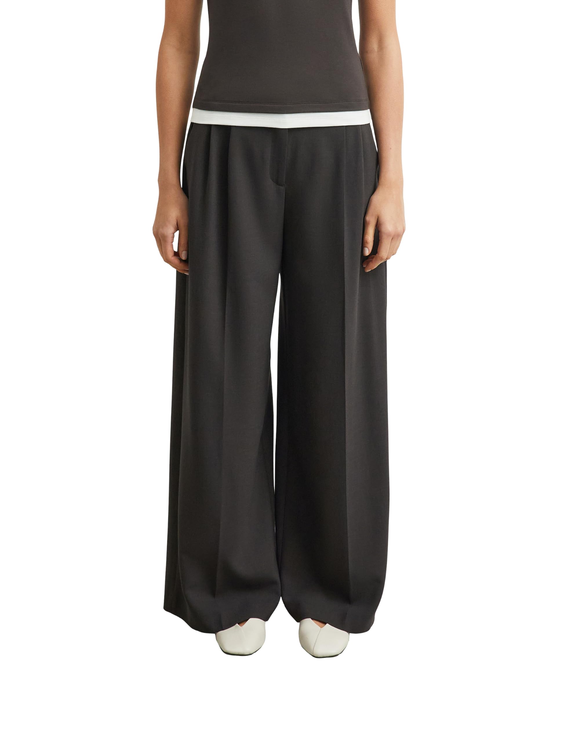 comma-trousers-bundfaltenhose-wide-leg-gr-32 image 1
