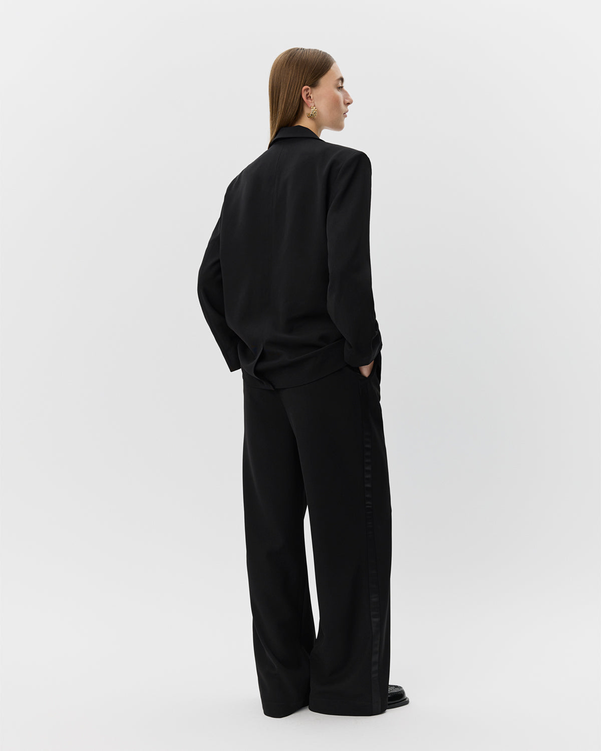 sofie-schnoor-women-livsw-hose-schwarz-weites-bein-mid-waist image 4