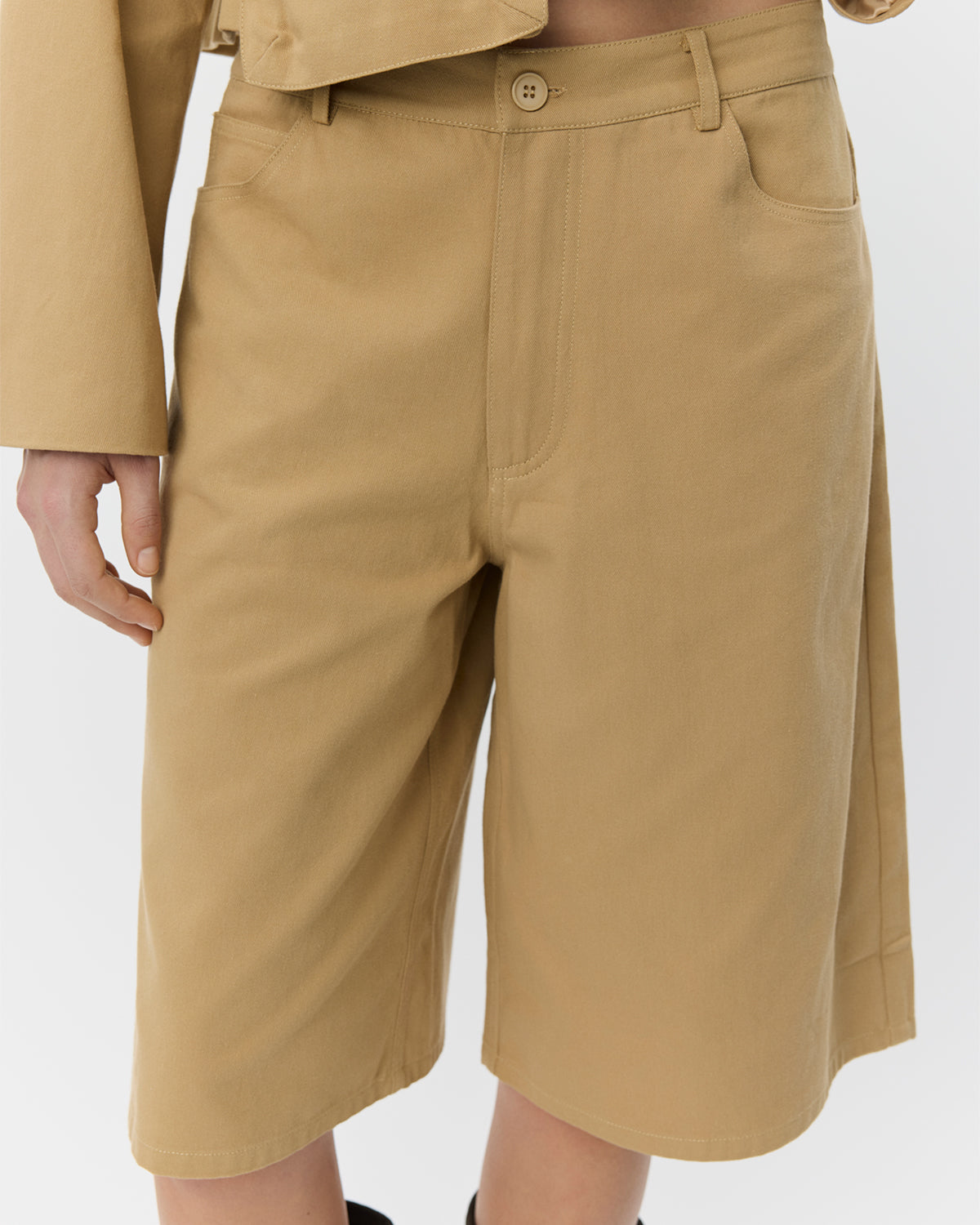 sofie-schnoor-women-harleysw-bermuda-shorts-camel-baumwolle image 5