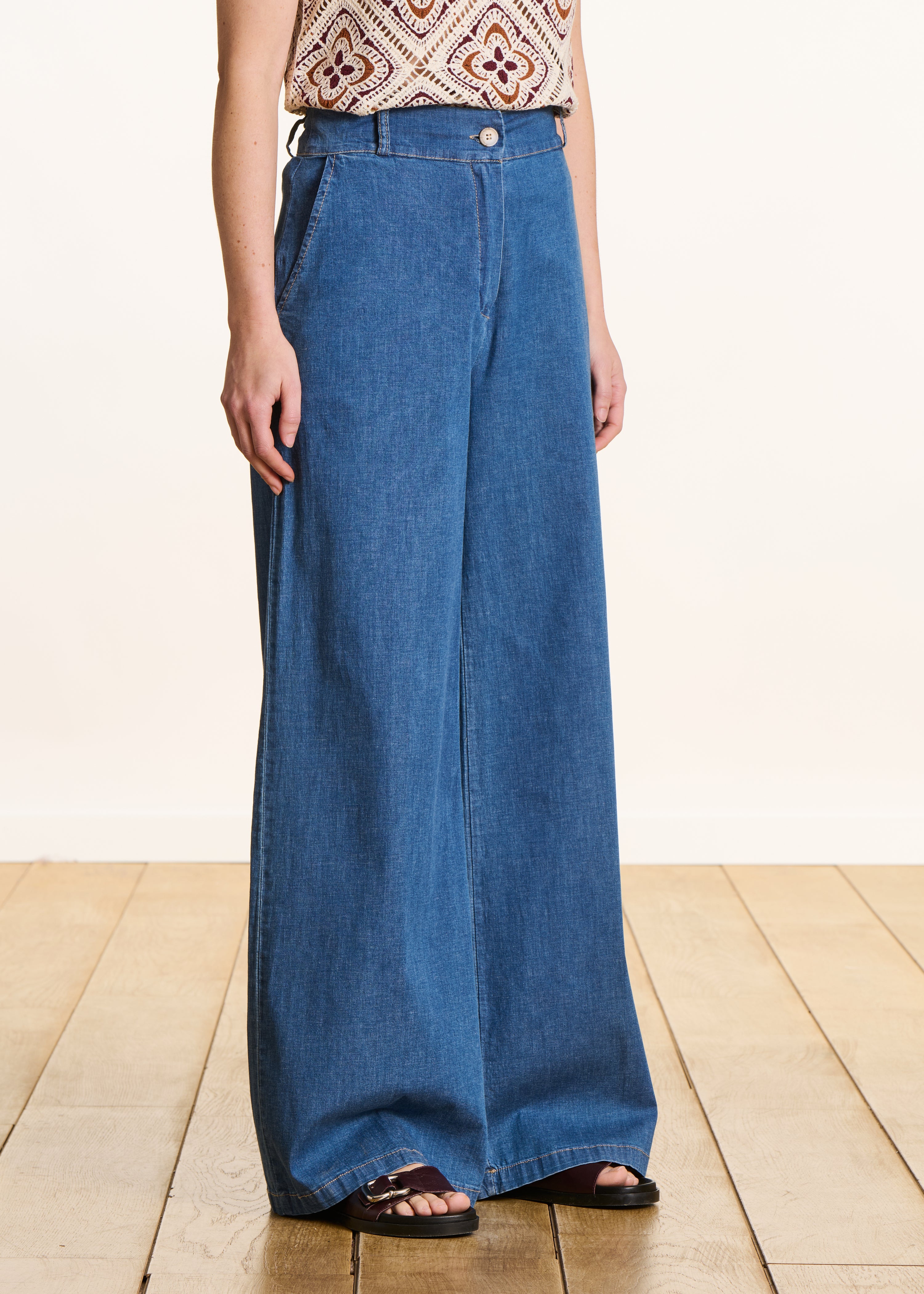 la-f-e-marabout-e-dallal-jeans-blau-weit-high-waist image 2