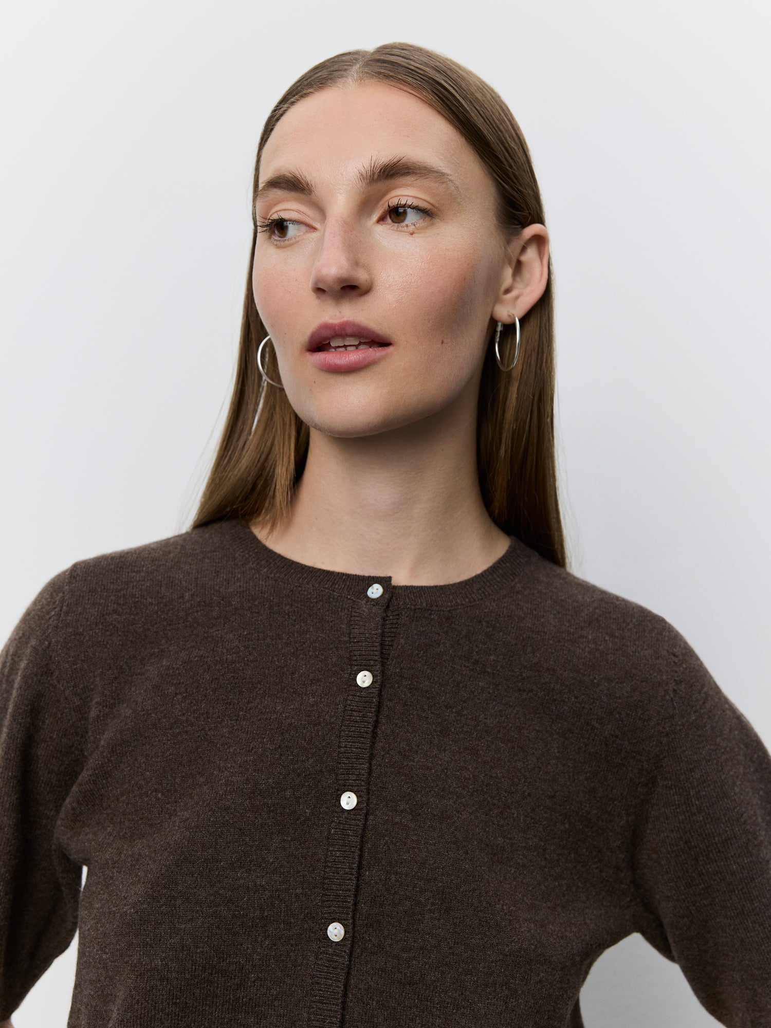 sofie-schnoor-women-sunasw-snos544-cardigan-brown-fudge-wolle image 5