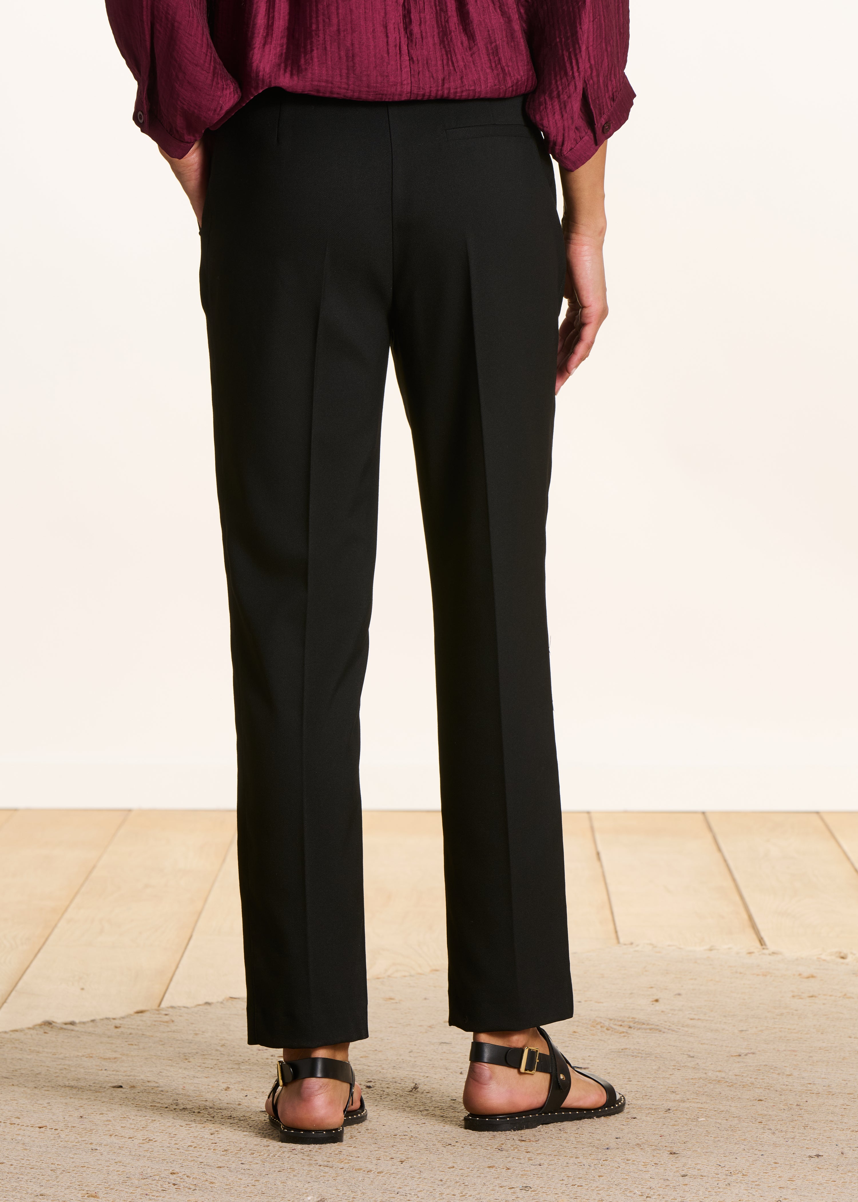 la-f-e-marabout-e-cigarette-7-8-hose-schwarze-damenhose-smoking image 3
