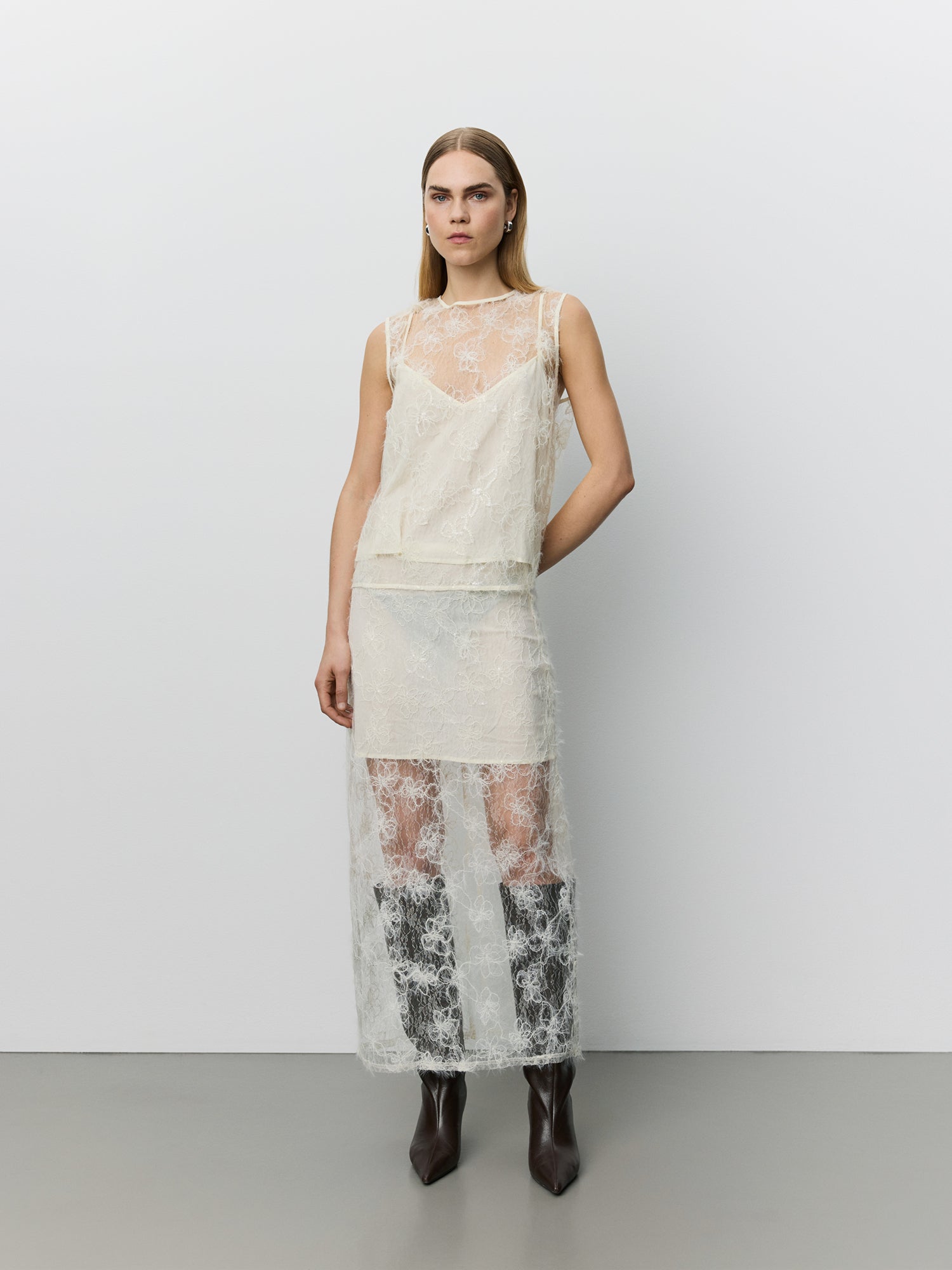 sofie-schnoor-women-otalia-maxi-rock-creme-spitze-pailletten image 2