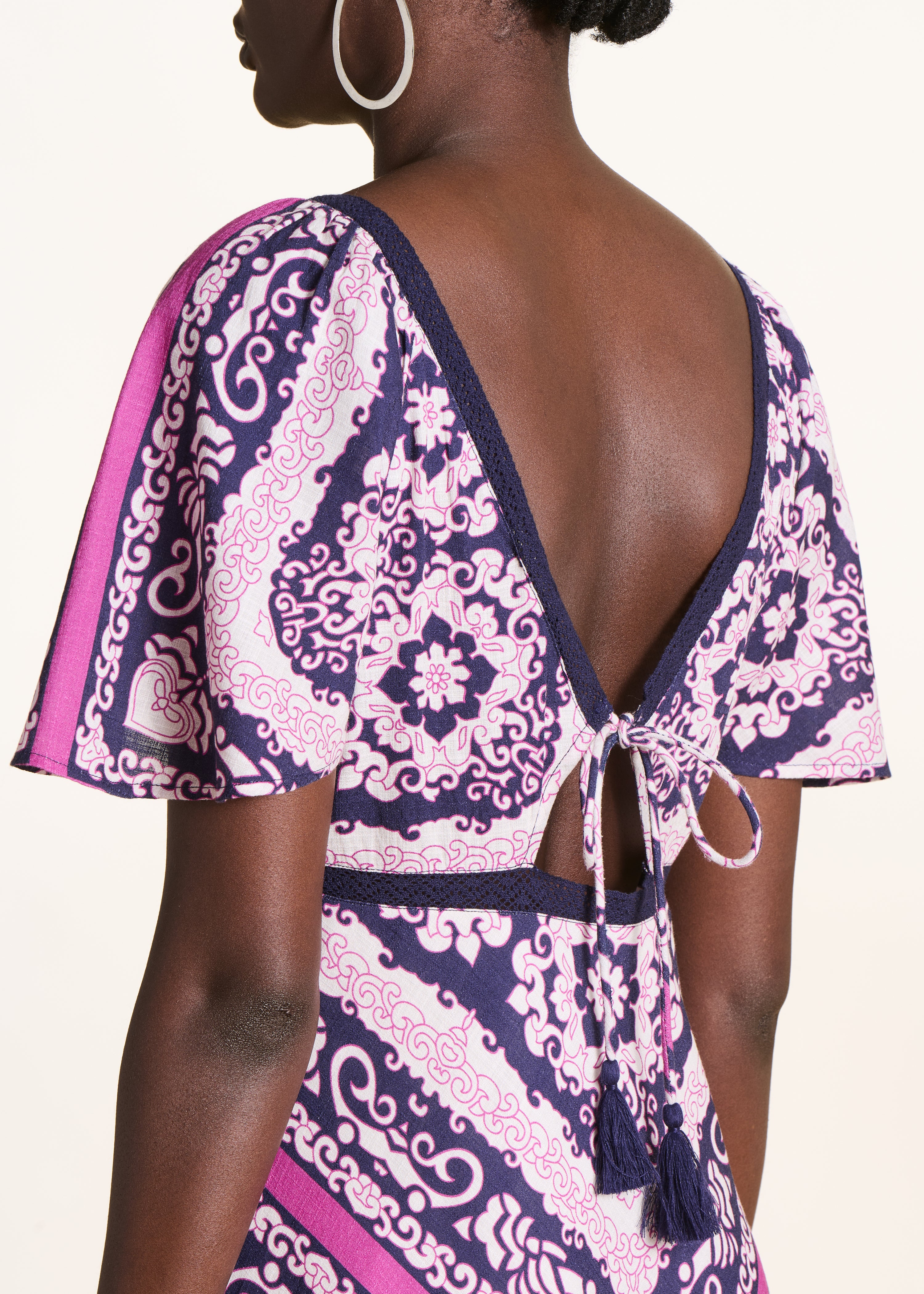 la-f-e-marabout-e-robes-maxikleid-violett-rosa-foulard image 5