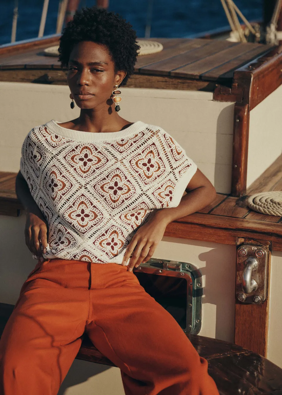 la-f-e-marabout-e-fujia-h-kelpullover-ecru-braun-kurzarm image 1