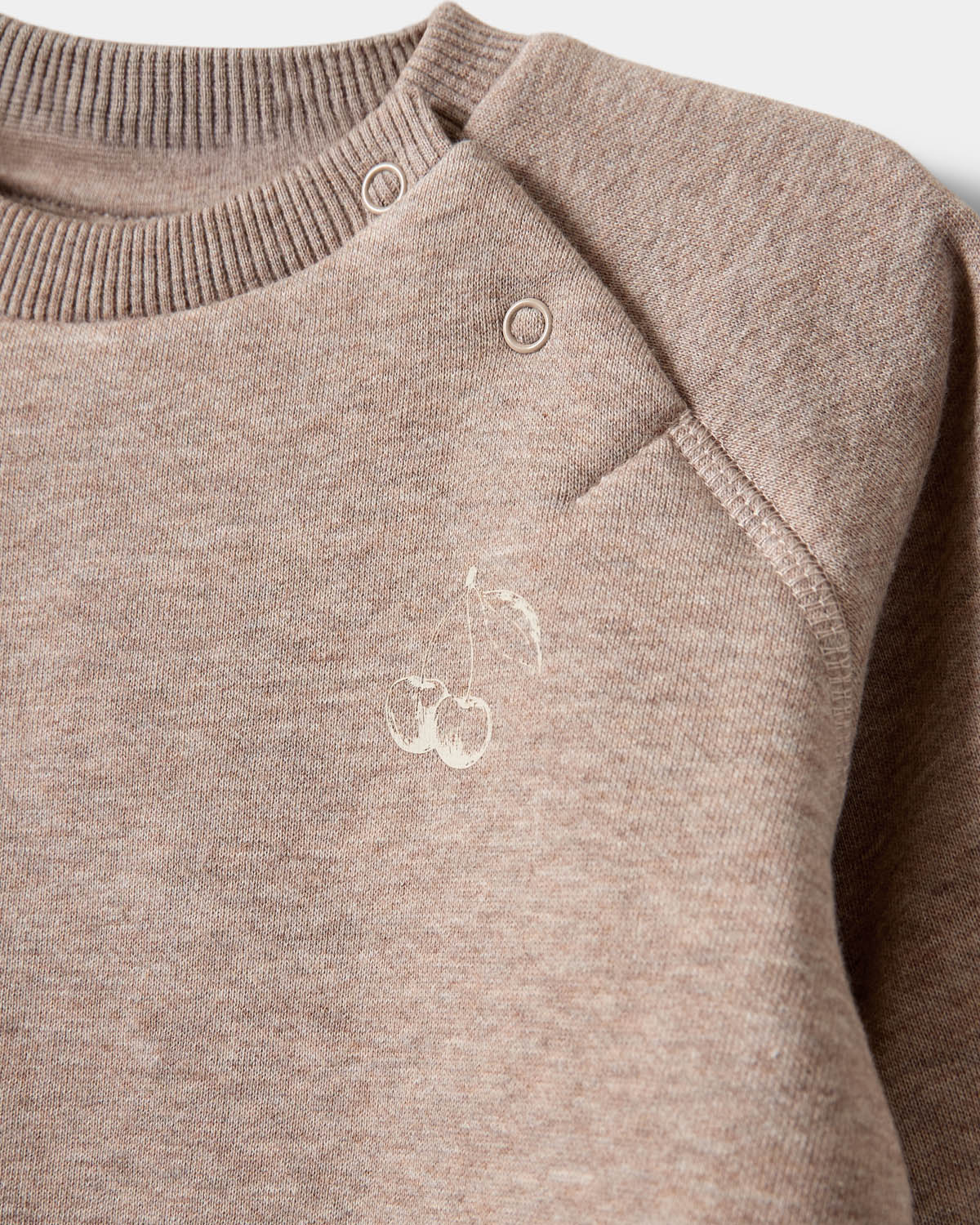 sofie-schnoor-kids-eliskb-sweatshirt-braun-kirschprint image 7