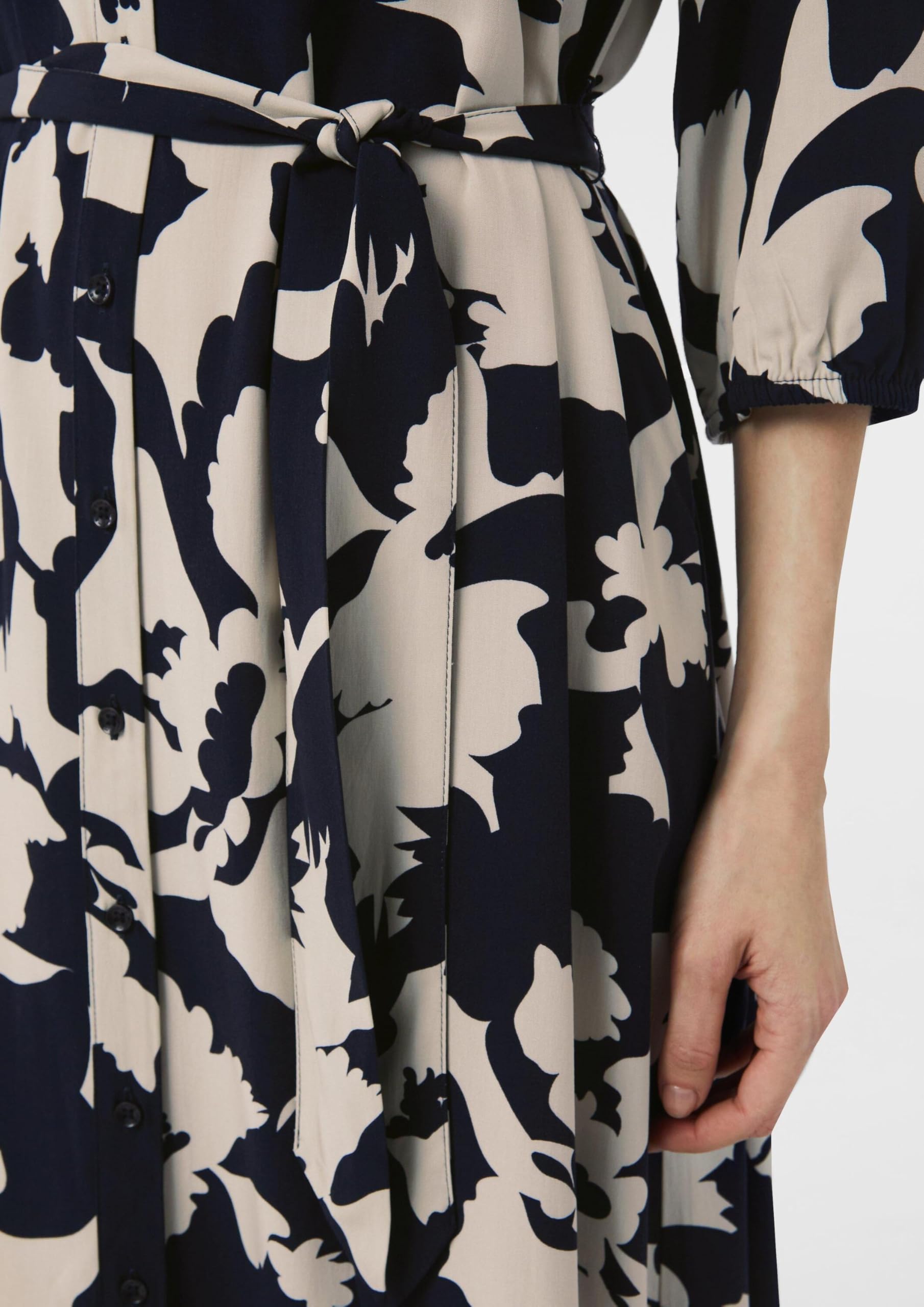 comma-hemdblusenkleid-midi-bindeg-rtel-hellblau image 4