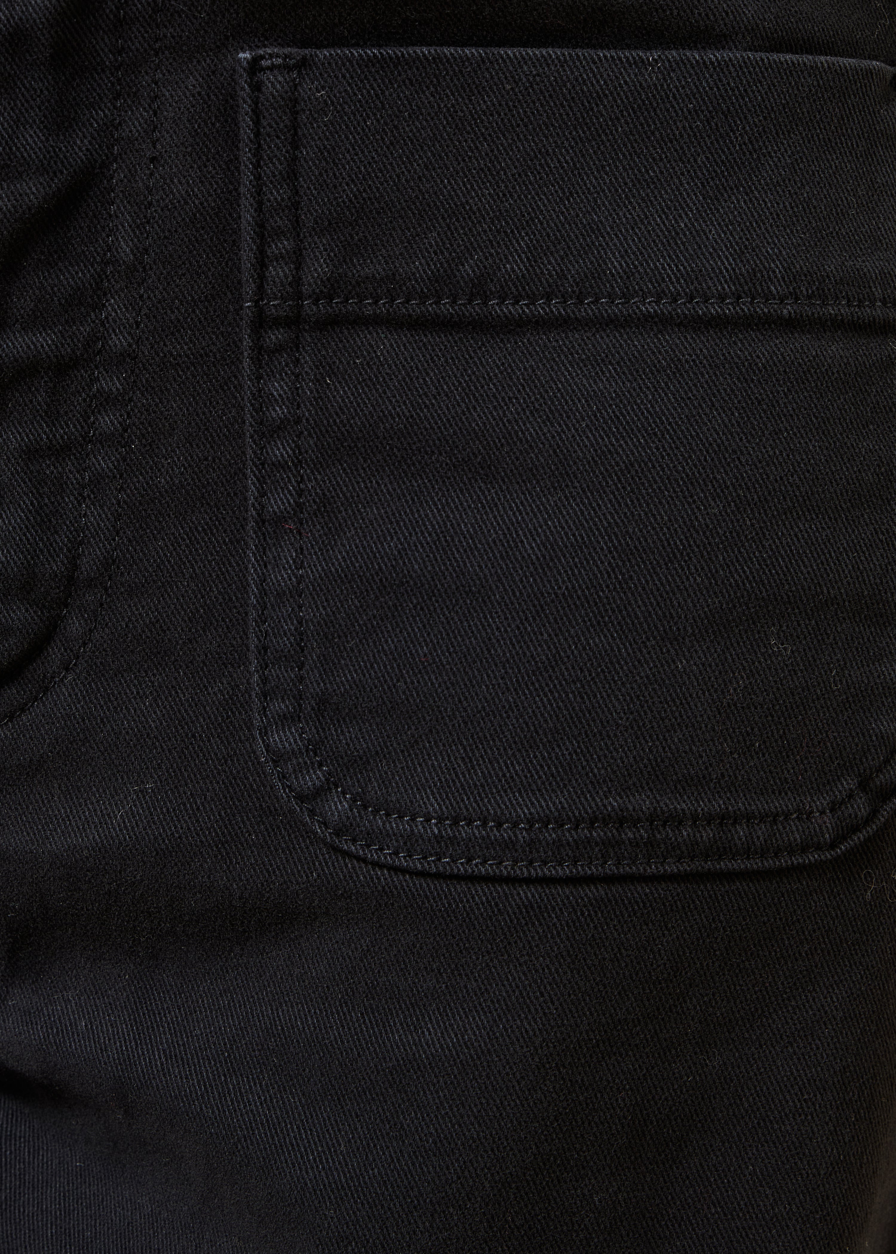 la-f-e-marabout-e-elefan-jeans-schwarz-high-waist-bio image 4
