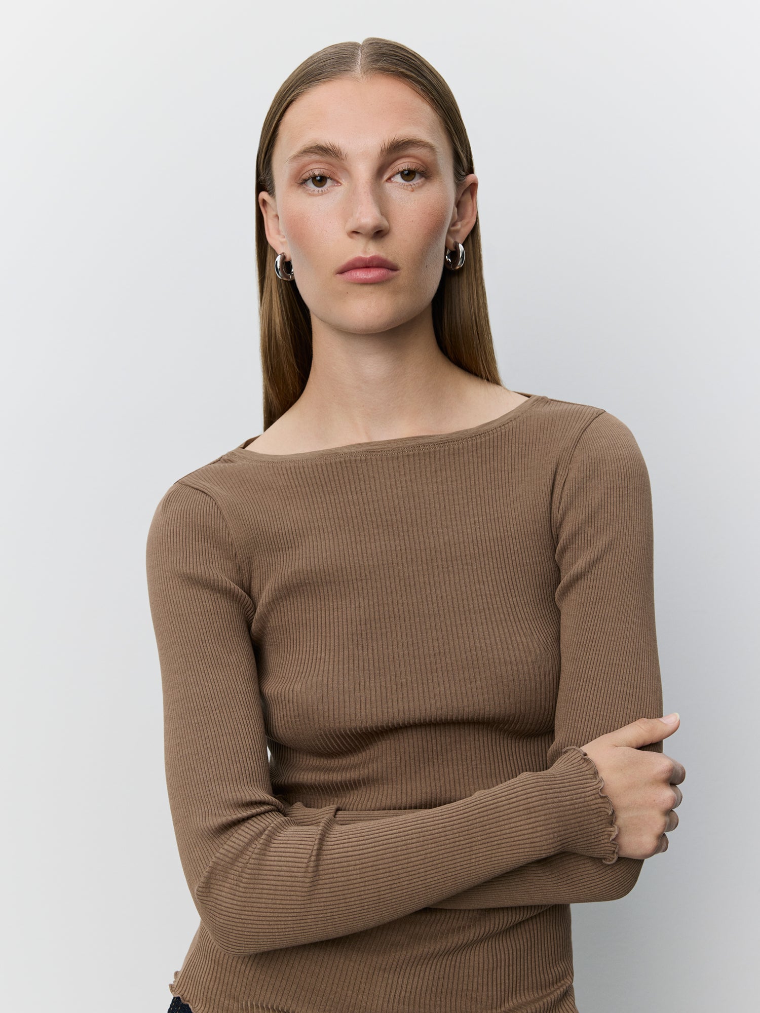 sofie-schnoor-women-irisasw-langarmshirt-seide-braun image 5
