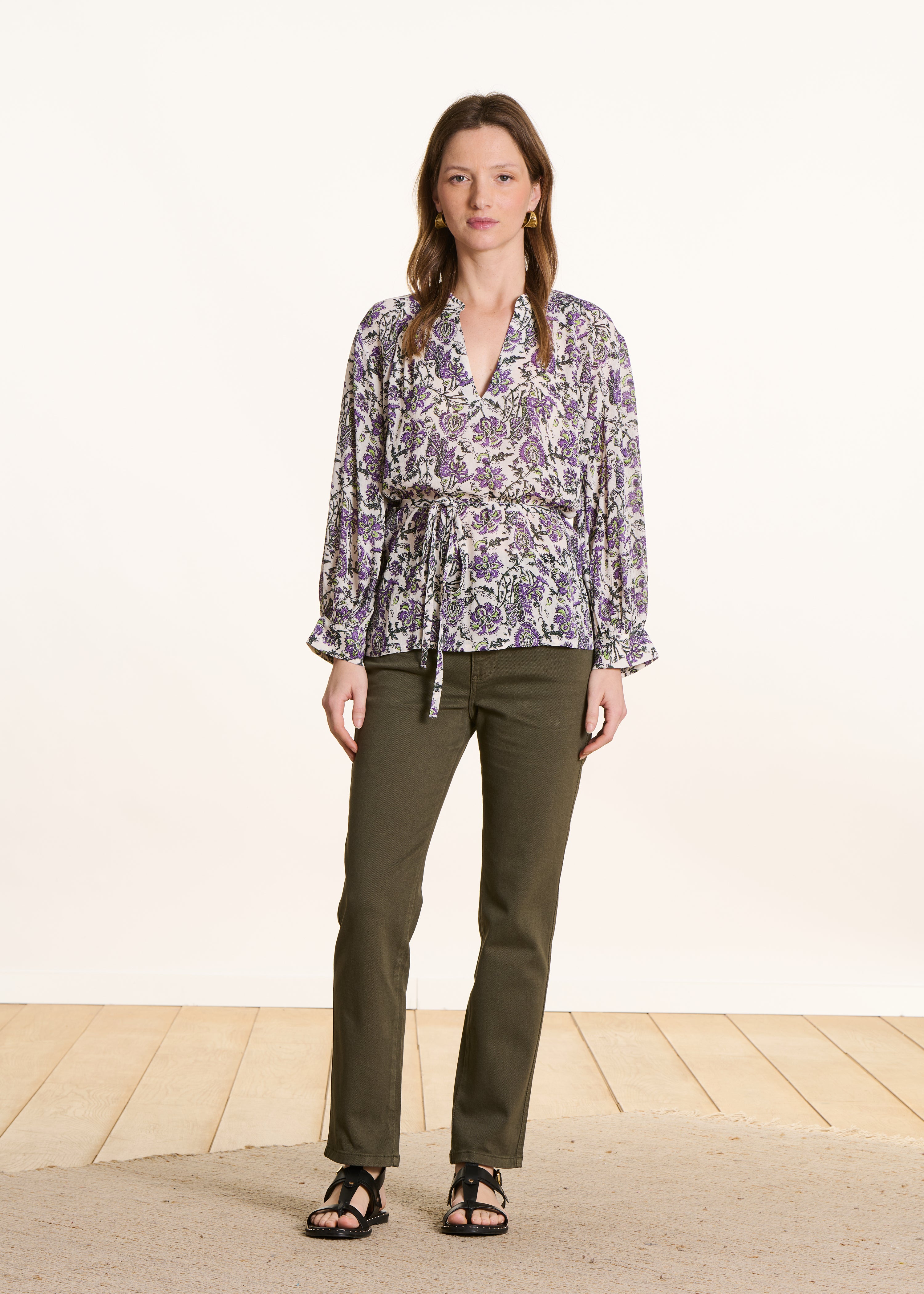 la-f-e-marabout-e-faenzi-top-lila-floral-langarm-40 image 2