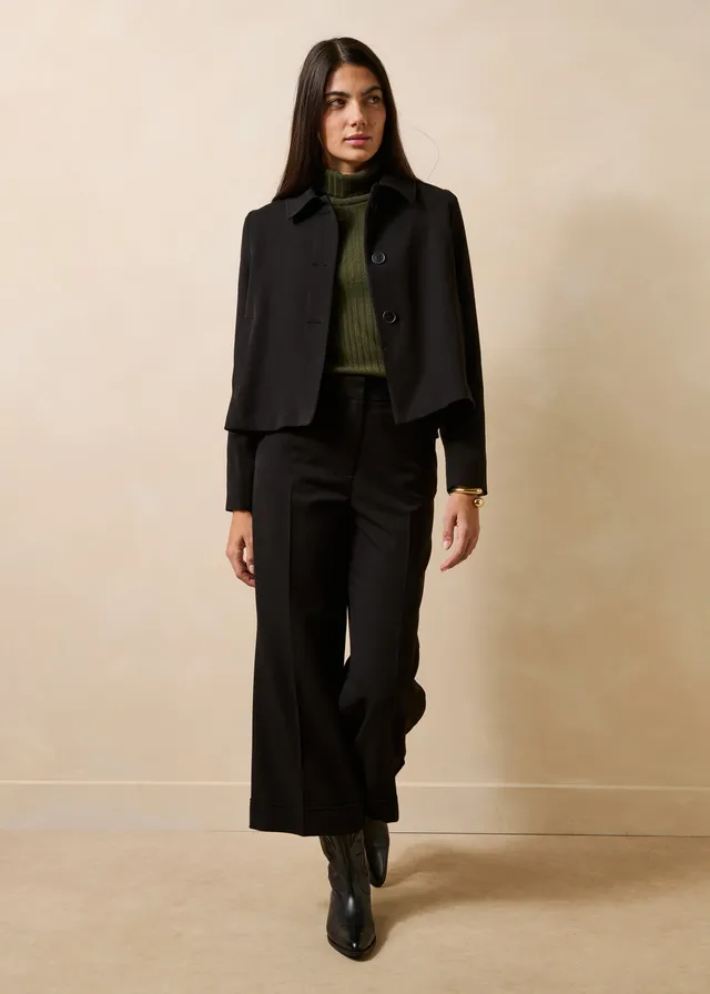 la-f-e-marabout-e-grenat-jacke-schwarz-kurz-plissee image 1