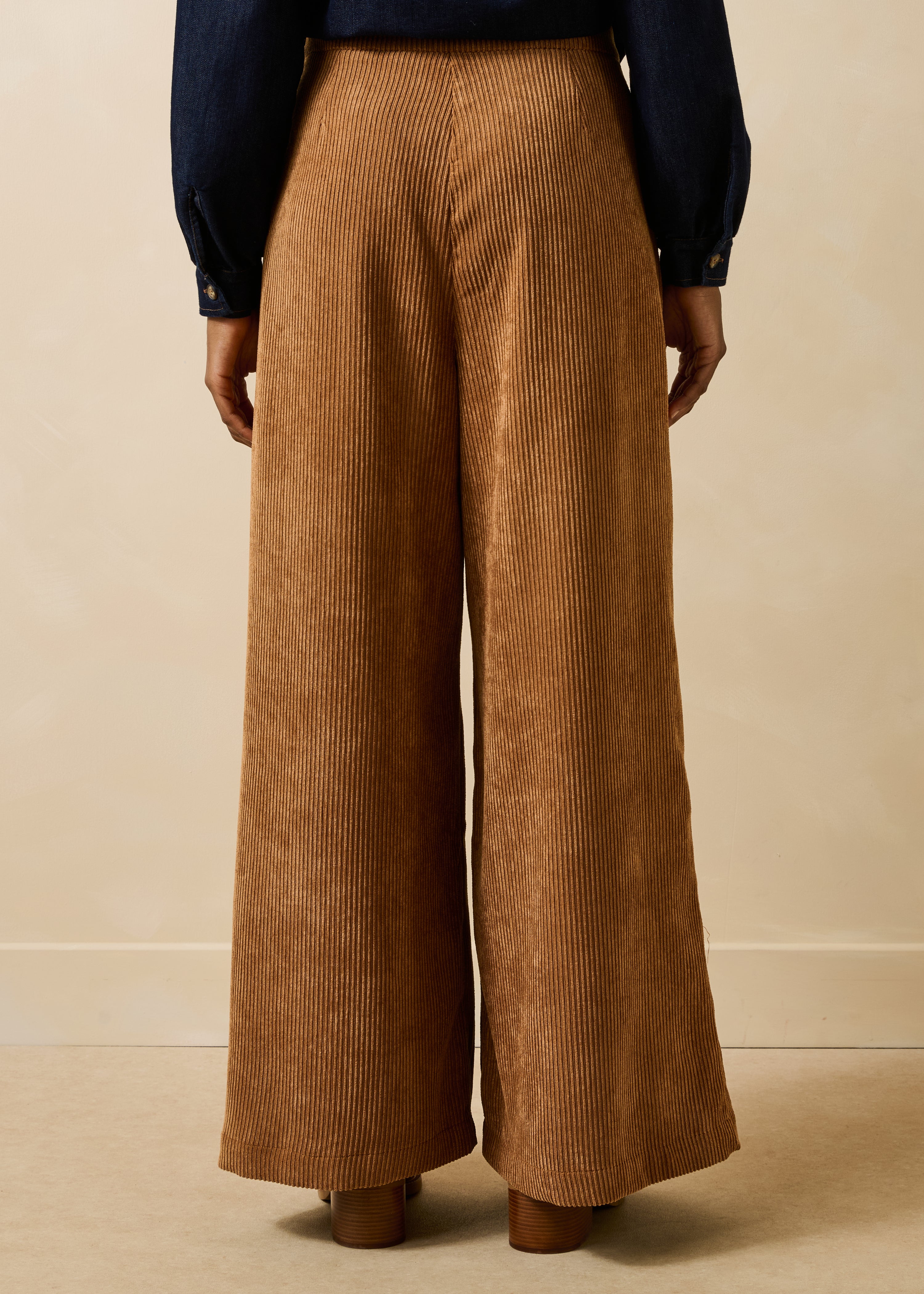 la-f-e-marabout-e-geneve-cordhose-cognac-weites-bein image 3
