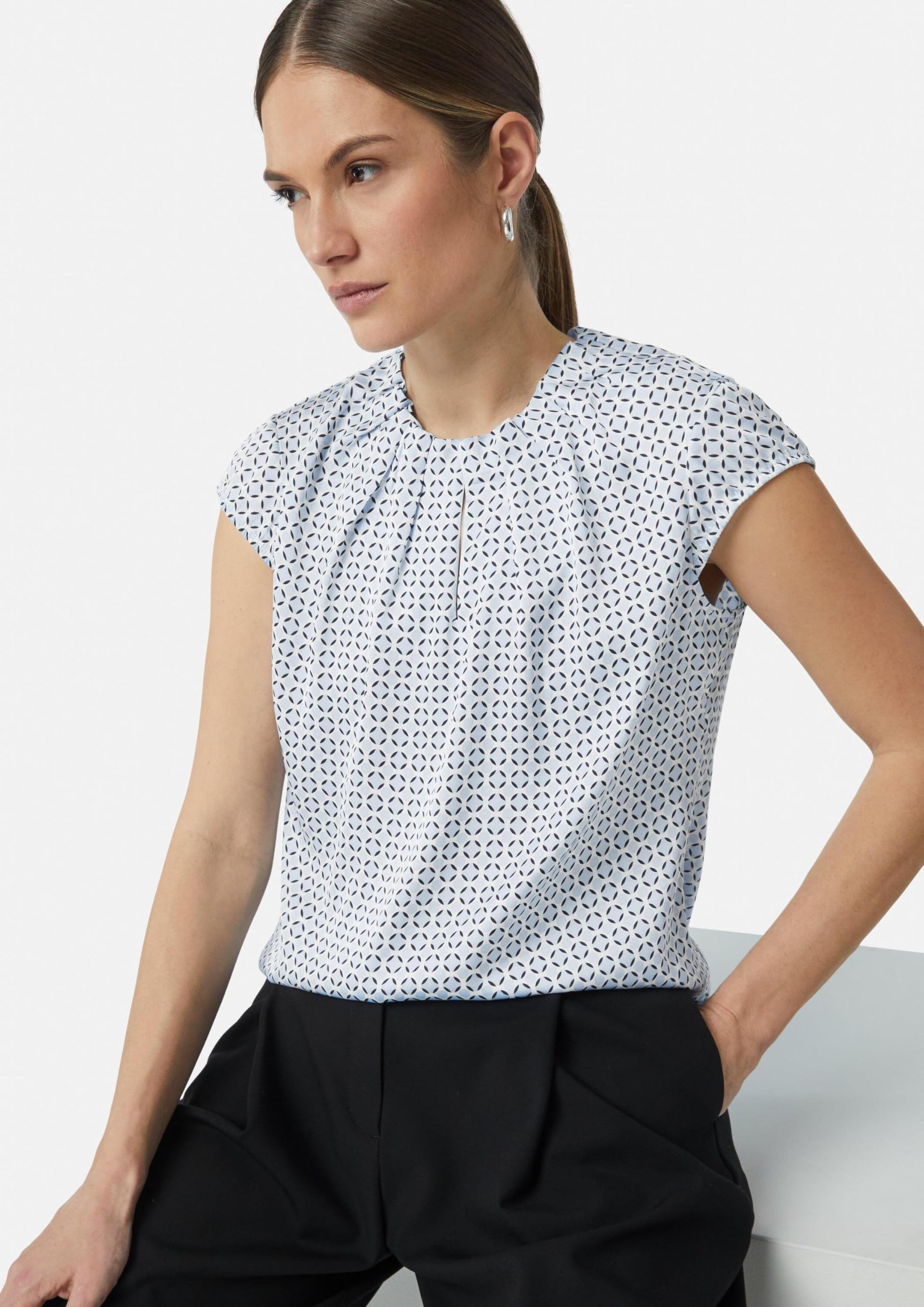 comma-feine-longbluse-mit-animalprint-schwarz image 7