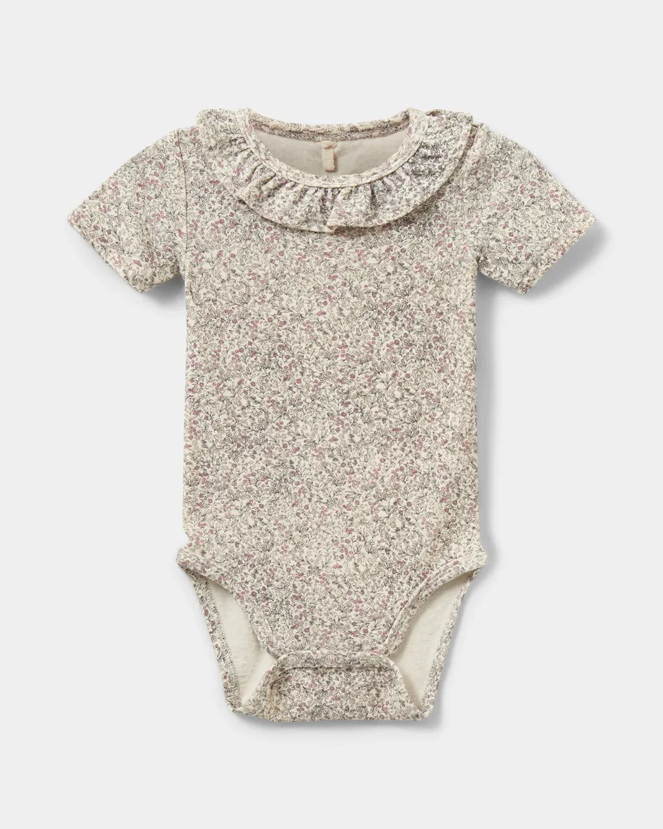sofie-schnoor-kids-dictekb-p262211-baby-body-aop-flower-modal image 1