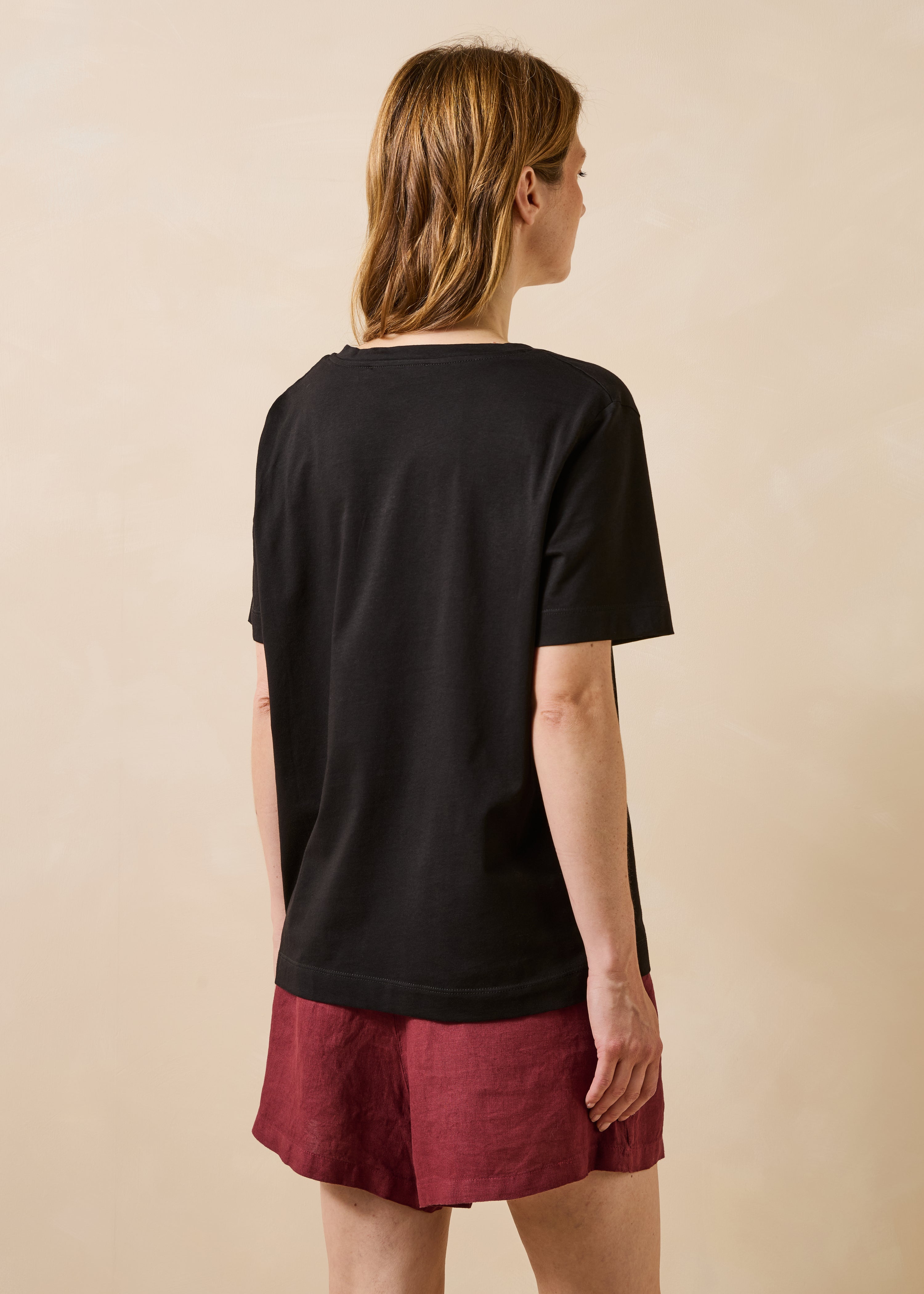 la-f-e-marabout-e-t-shirt-schwarz-oversize-bio-baumwolle-v-ausschnitt image 3