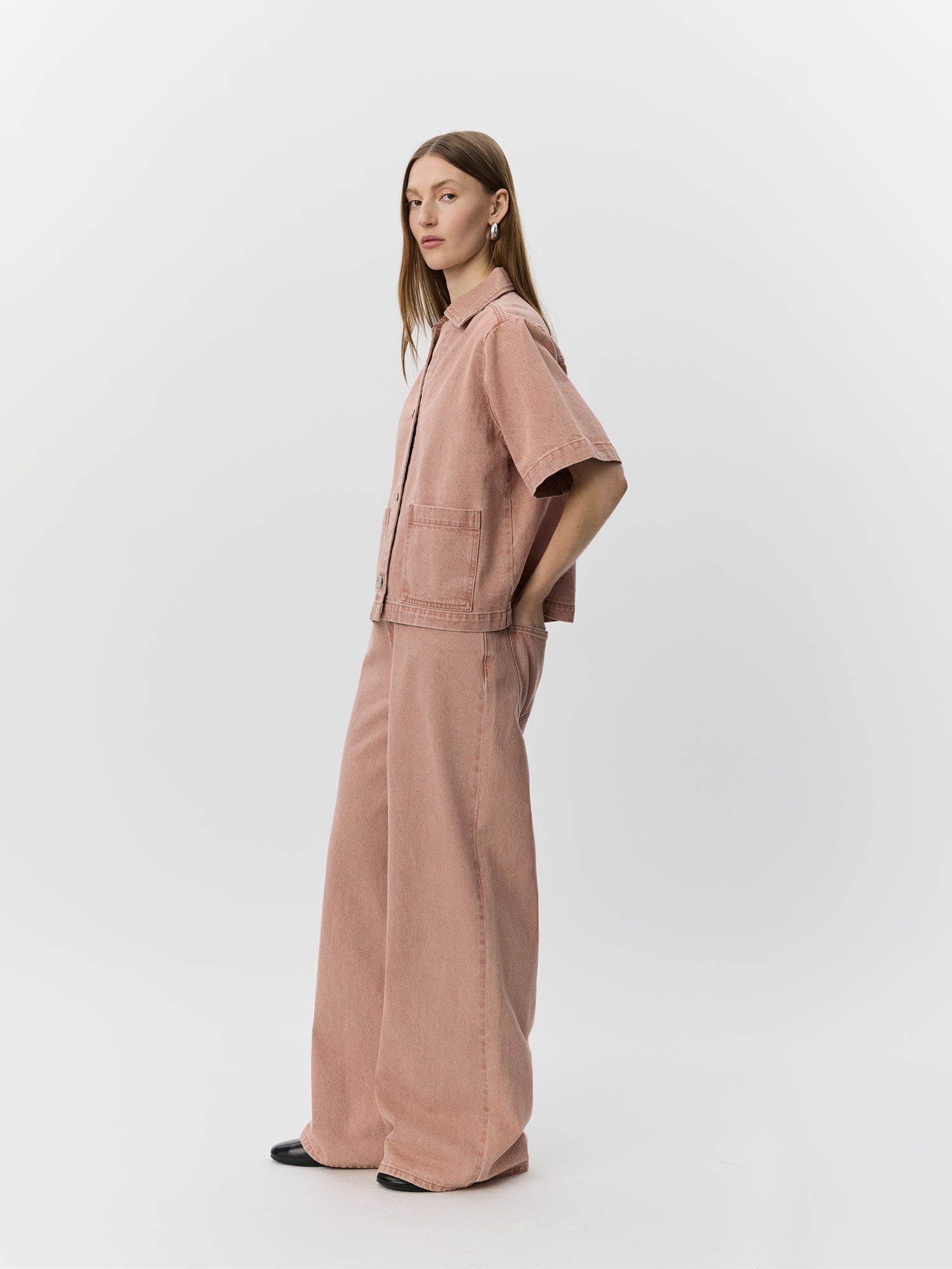sofie-schnoor-women-manjasw-denimhemd-rose-kurzarm-oversize image 3