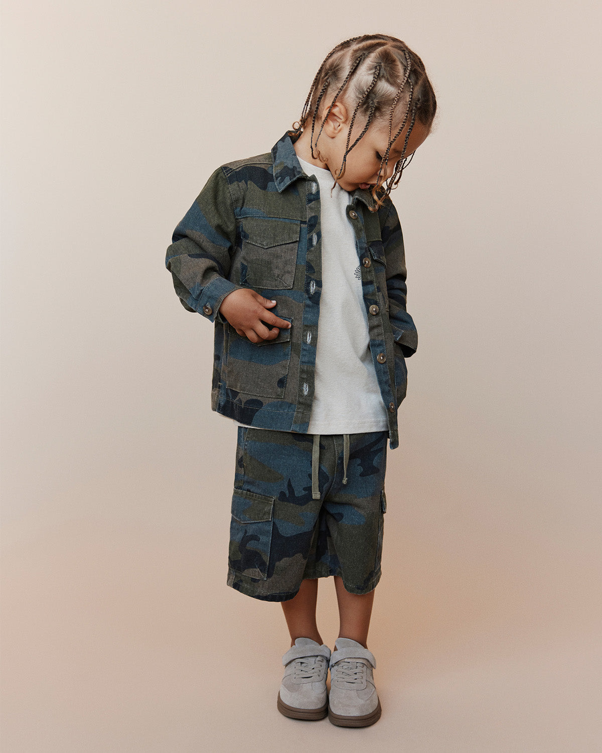 sofie-schnoor-kids-lingosk-shorts-braun-camo-baumwolle image 2