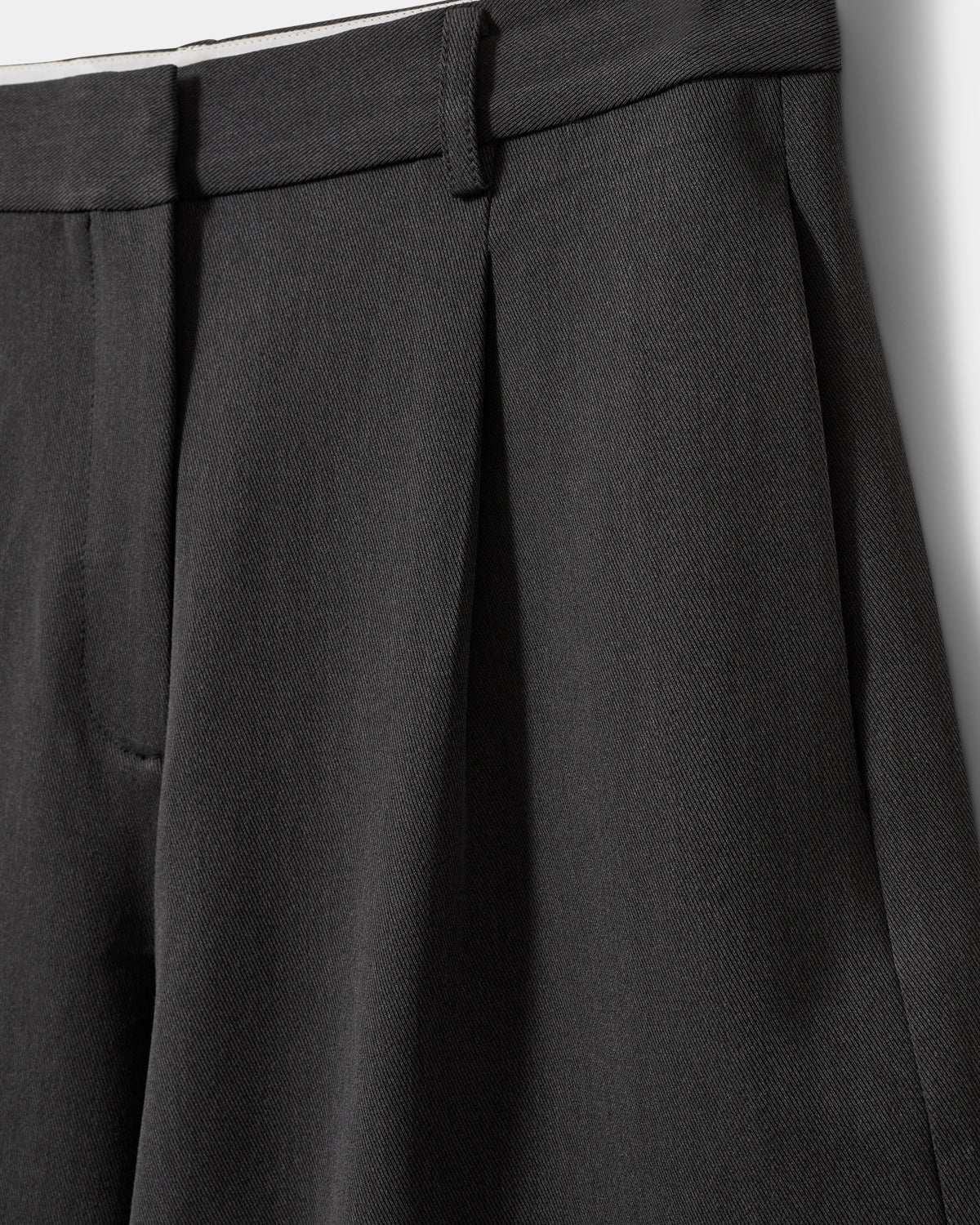 sofie-schnoor-women-elsasw-bermuda-shorts-dunkelgrau image 8