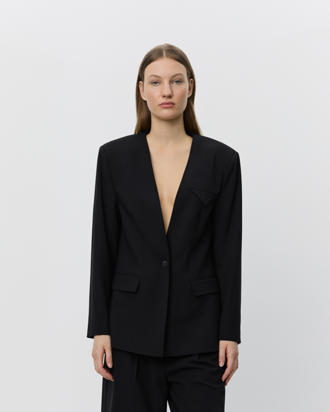 sofie-schnoor-women-amaliesw-blazer-schwarz-einreihig image 5