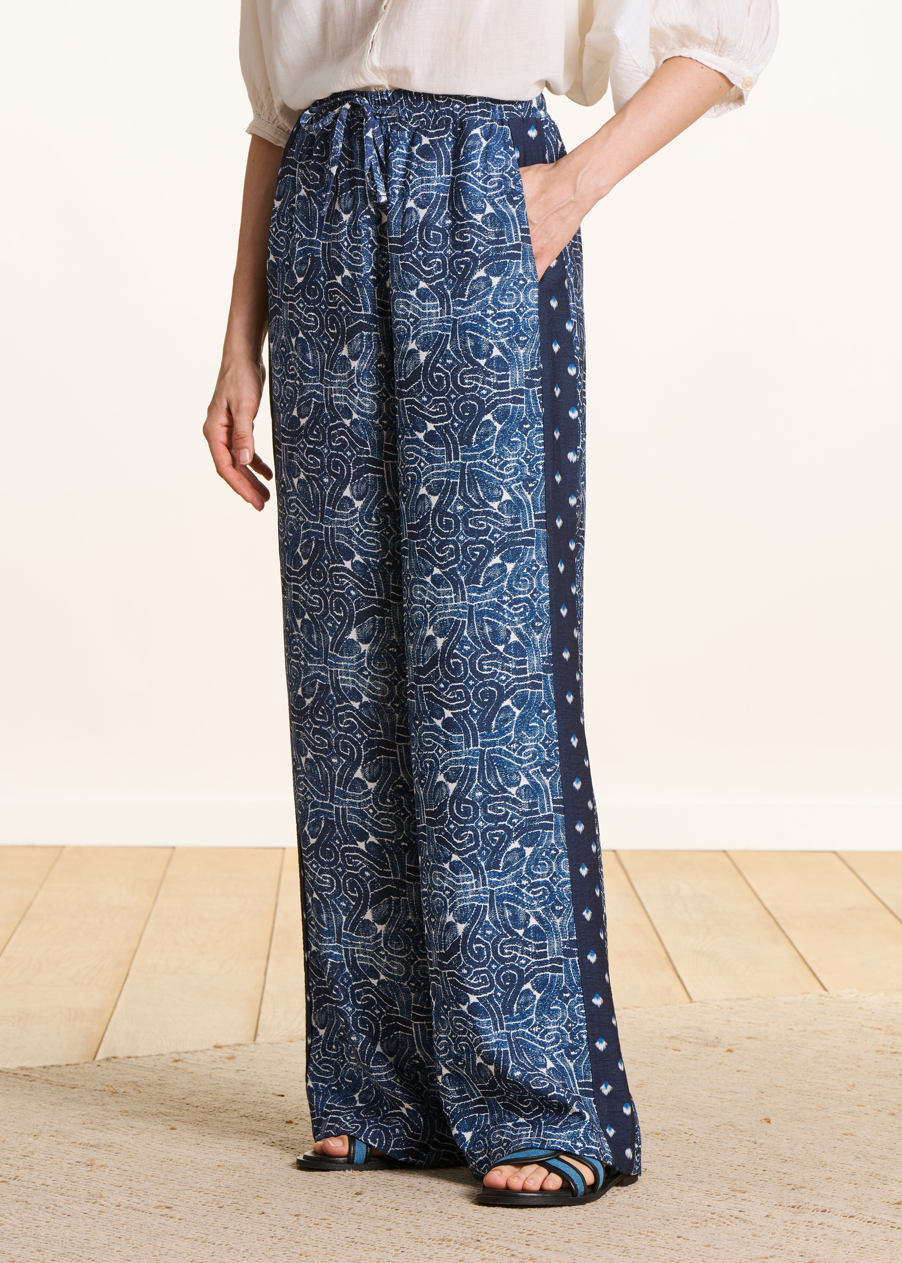 la-f-e-marabout-e-franza-hose-blau-patchwork-weit image 2