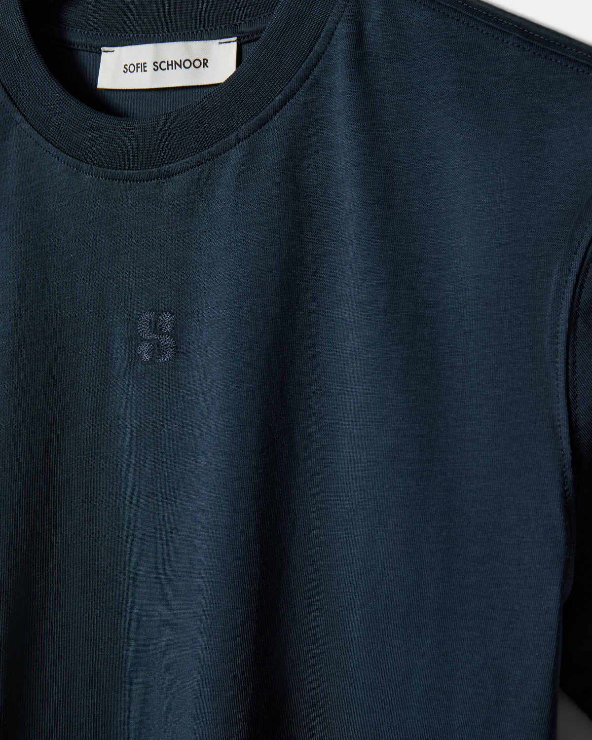 sofie-schnoor-women-vajasw-t-shirt-navy-baumwolle image 3