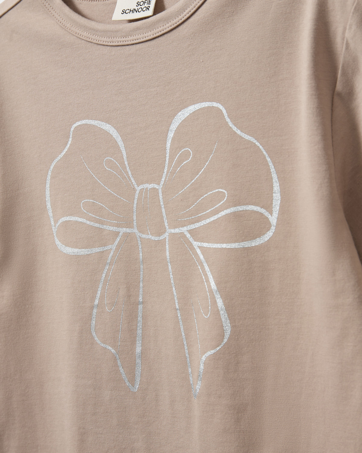 sofie-schnoor-kids-asitask-shirt-altrosa-schleife image 5