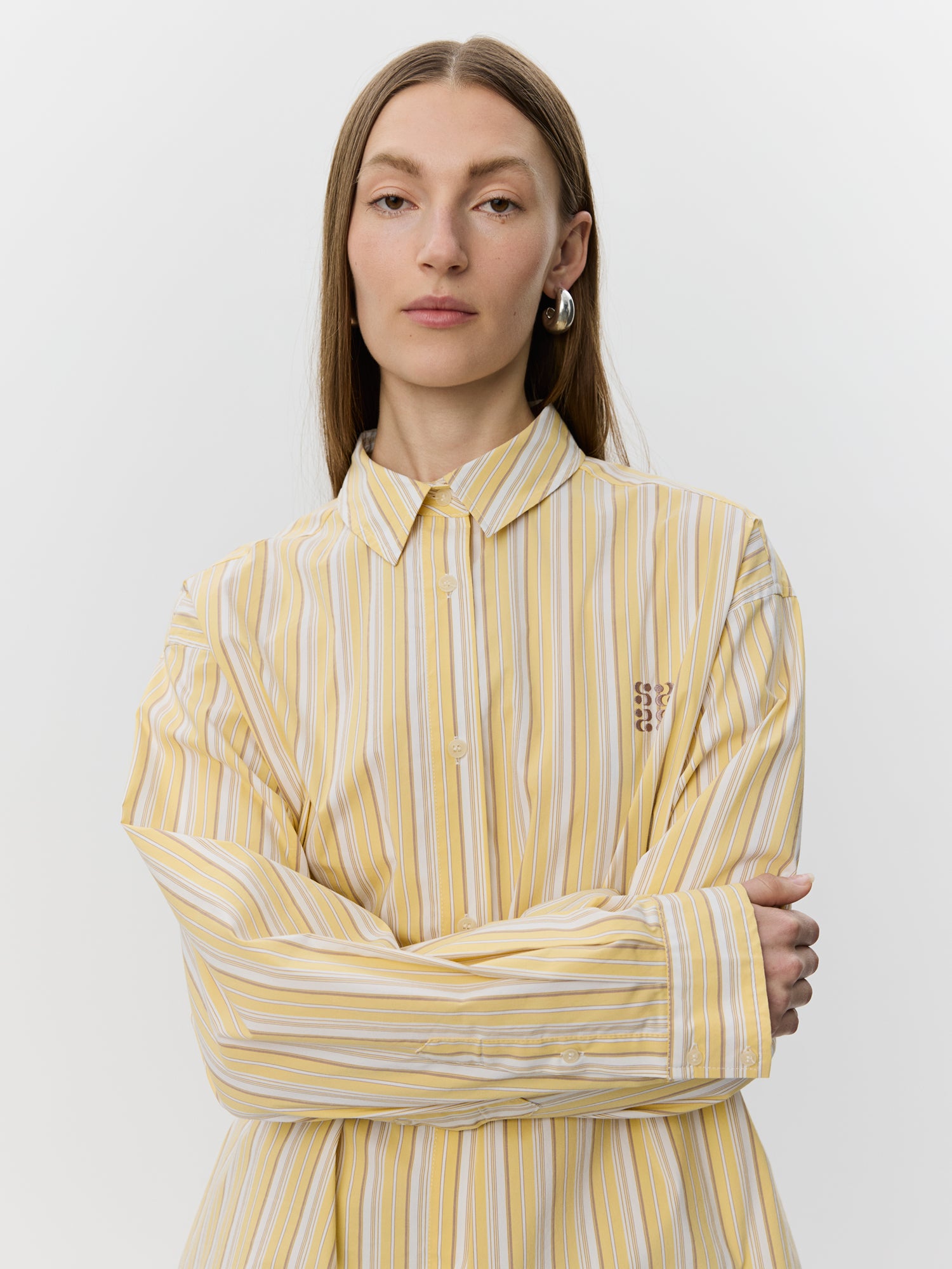 sofie-schnoor-women-mercysw-hemd-hellgelb-gestreift-oversize image 5