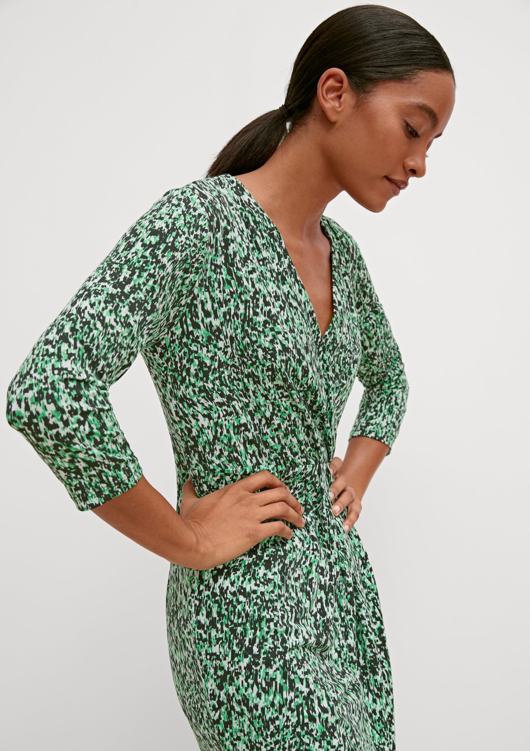 comma-2128560-kleid-gr-n-mehrfarbig-musterkleid image 5