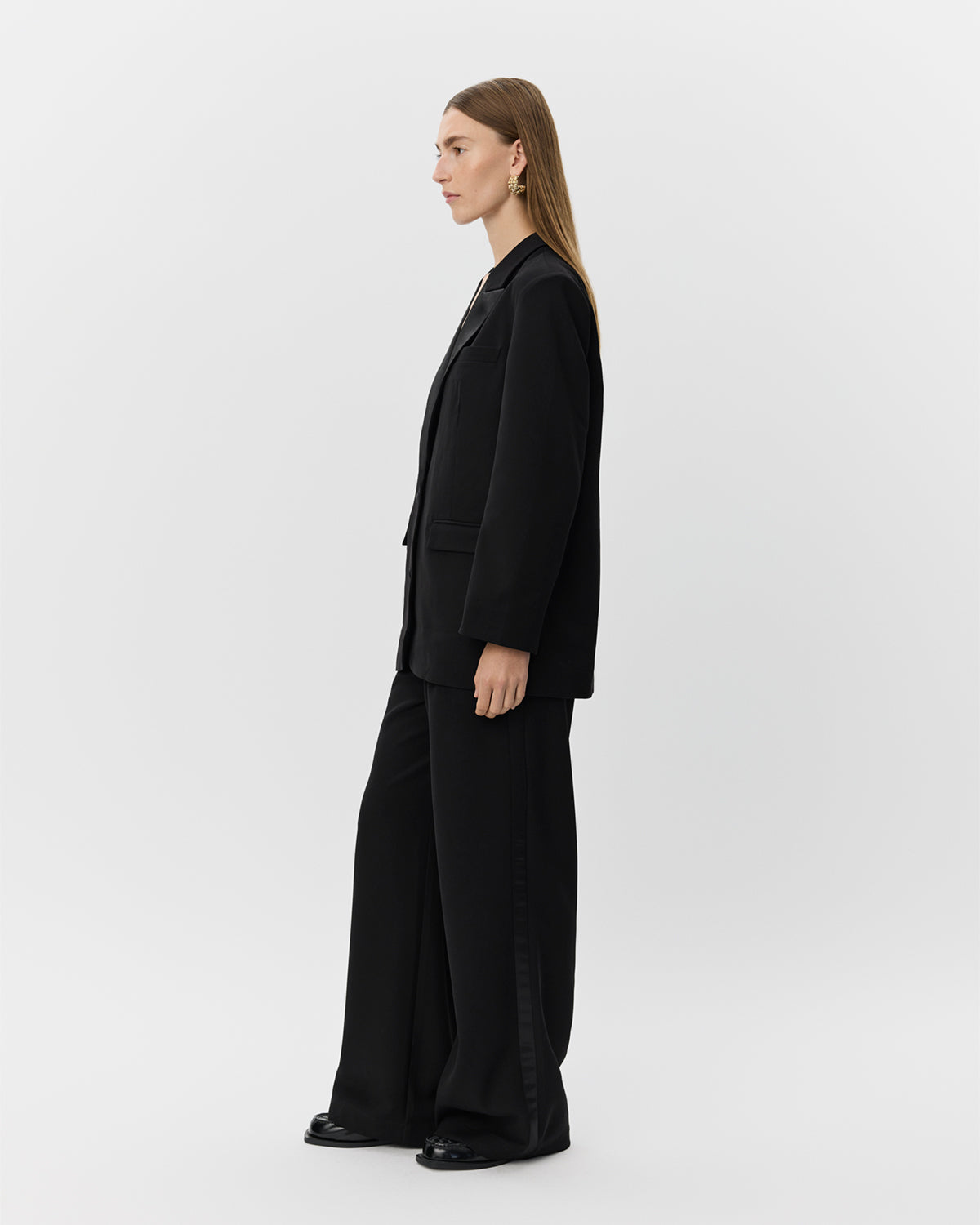 sofie-schnoor-women-livsw-hose-schwarz-weites-bein-mid-waist image 3