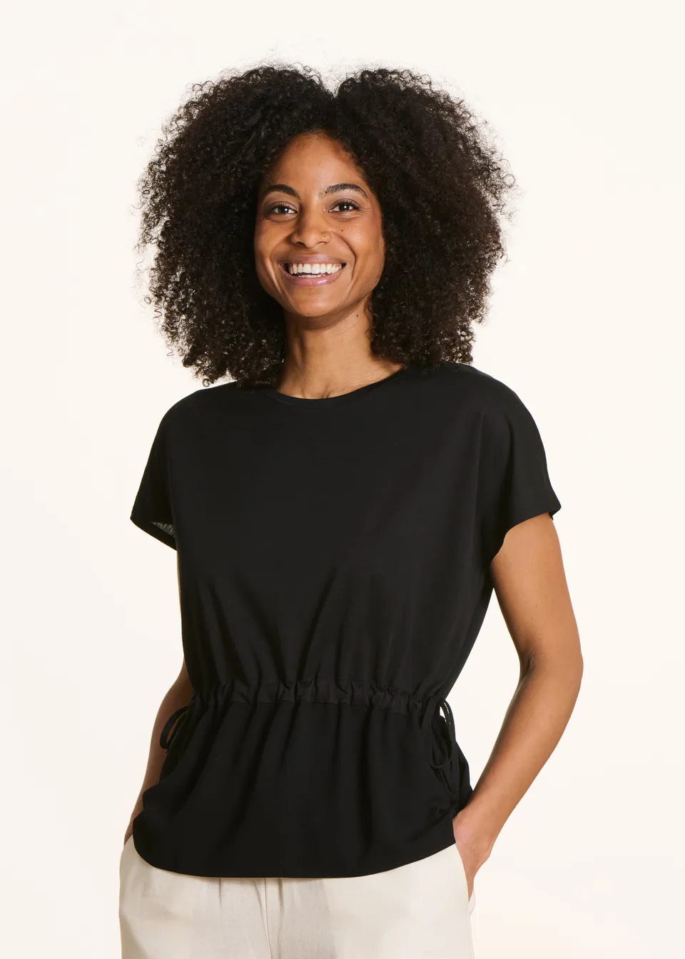 la-f-e-marabout-e-finesse-t-shirt-schwarz-weit-kordelzug image 1