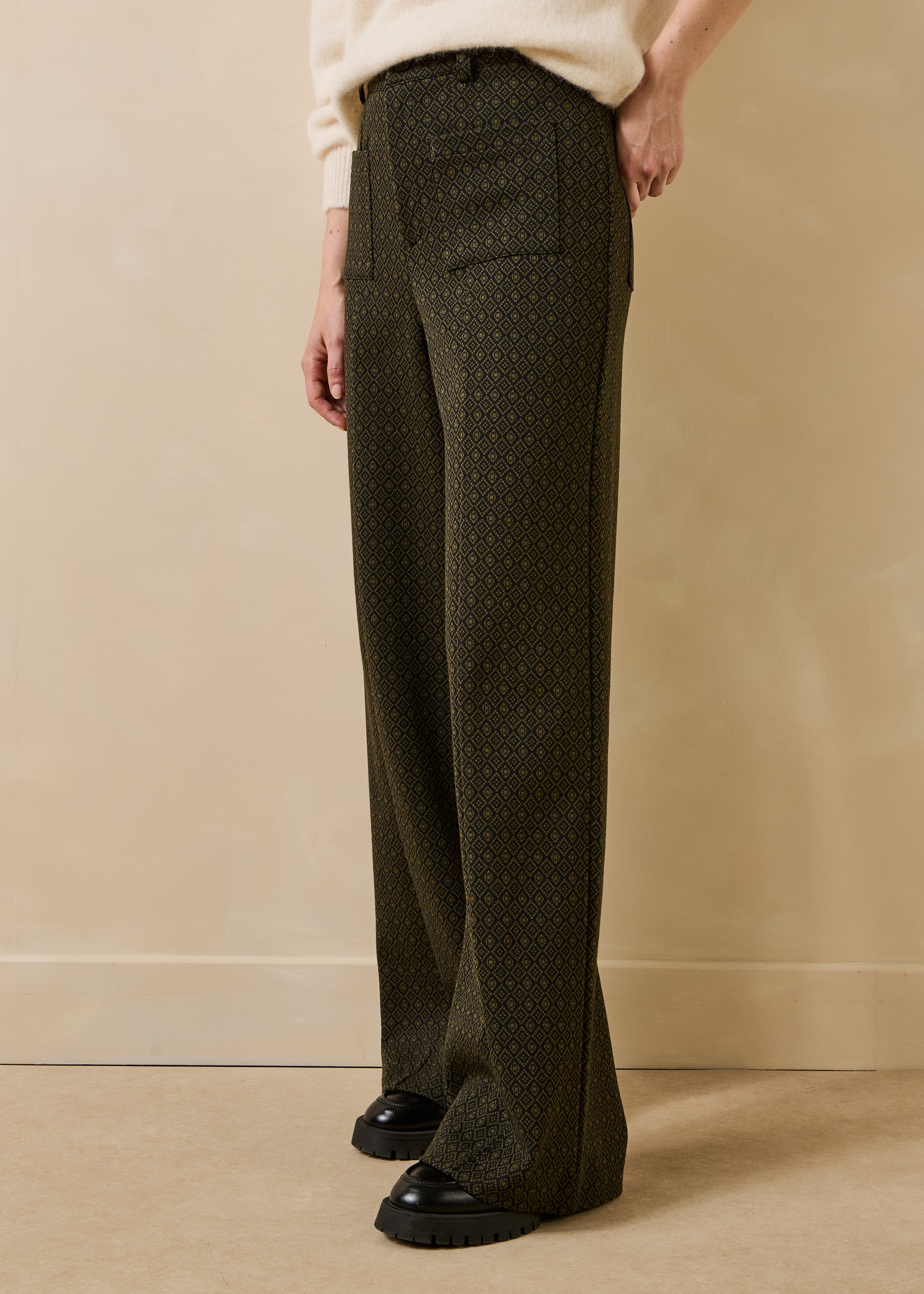 la-f-e-marabout-e-sean-hose-khaki-weit-jacquard image 2
