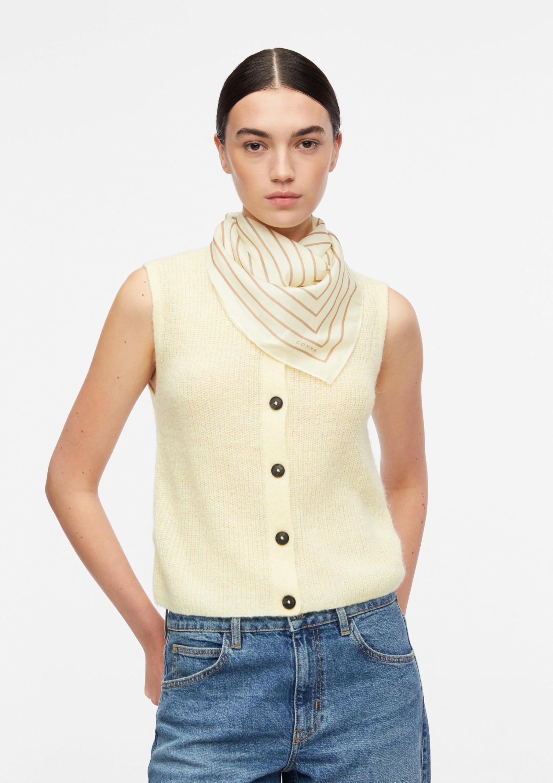 comma-accessoires-tuch-seidenmix-beige-quadratisch image 6