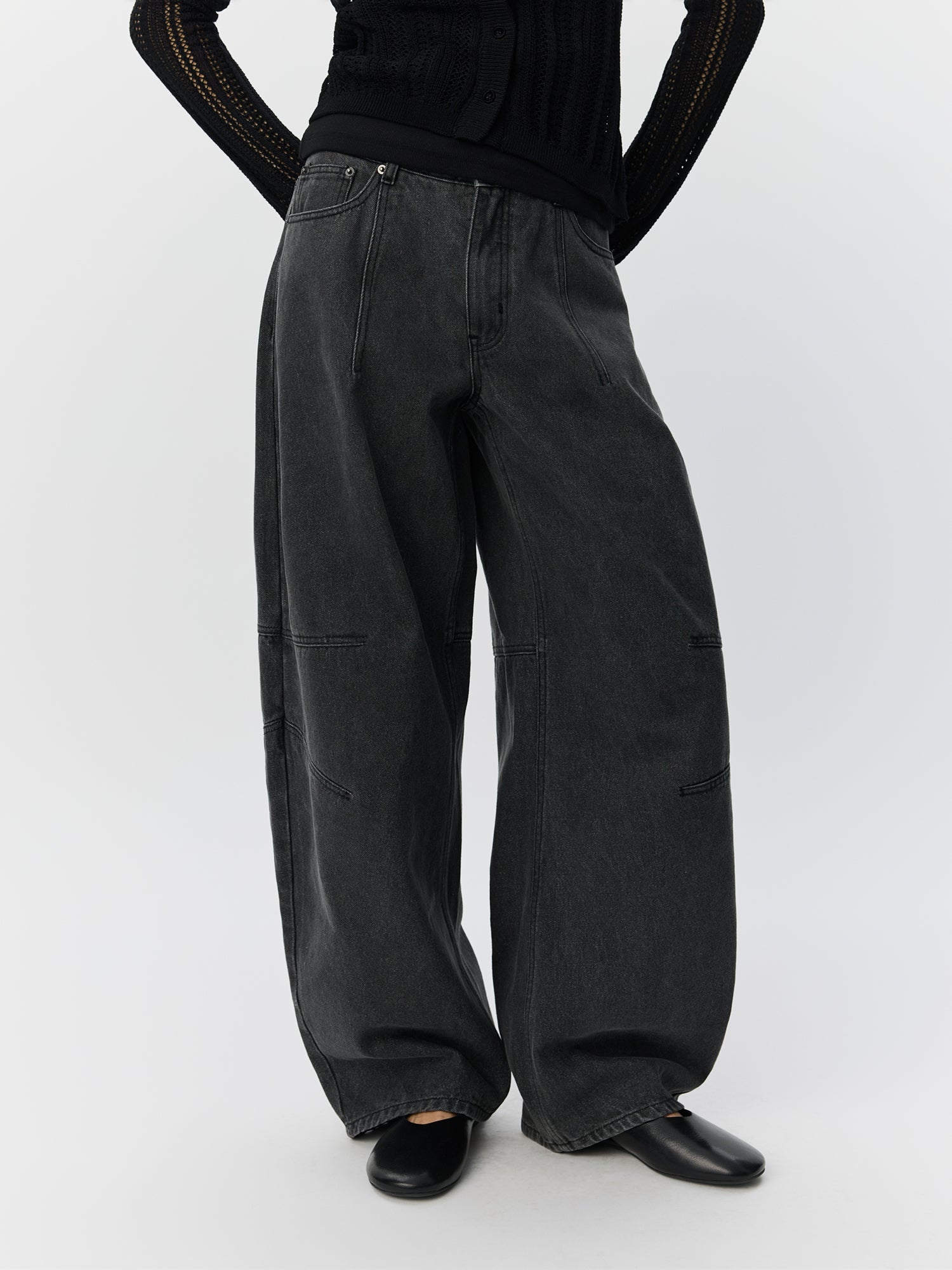 sofie-schnoor-women-beckasw-jeans-black-washed-barrel image 5