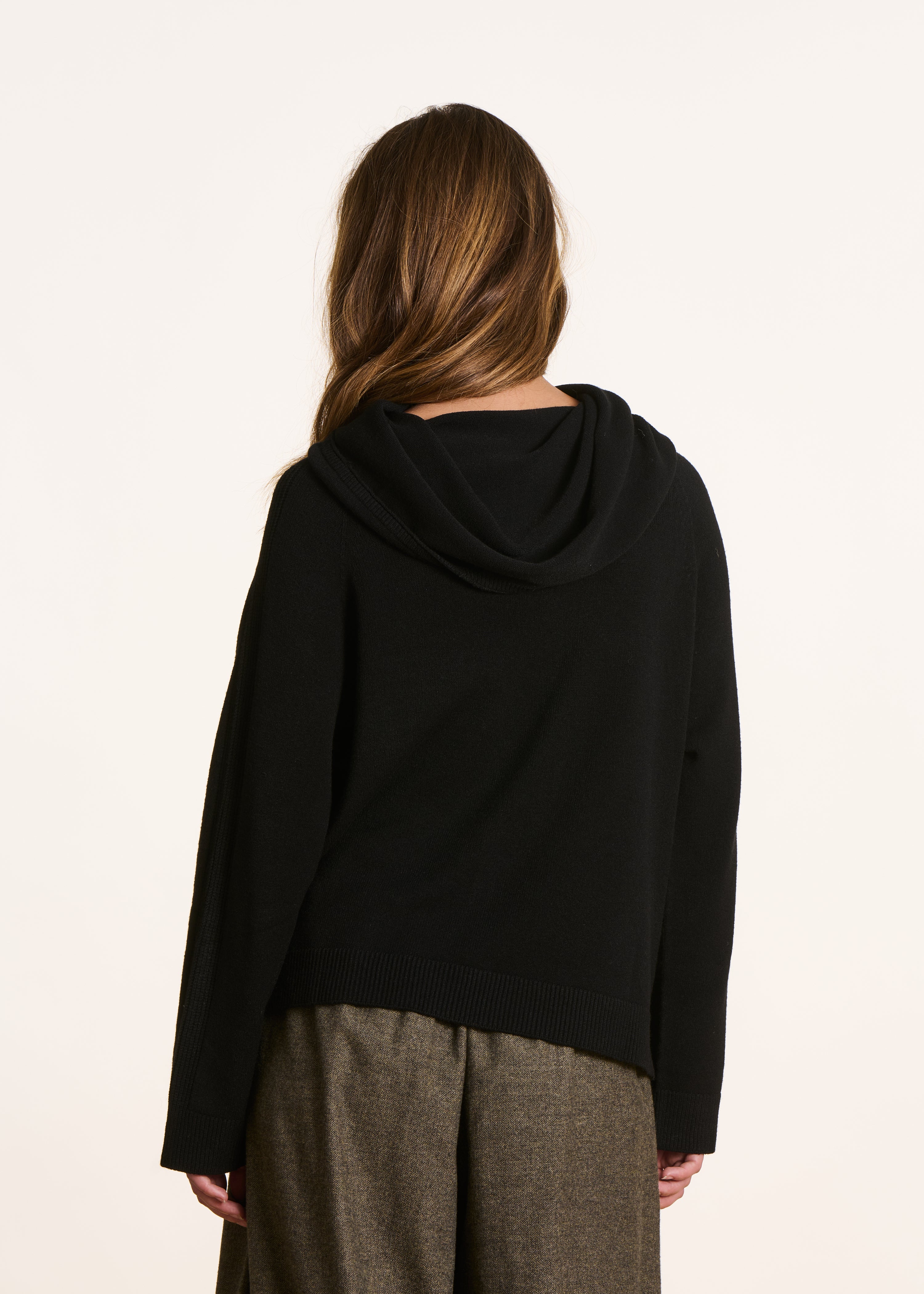 la-f-e-marabout-e-epafi-pullover-schwarz-wolle-langarm image 3