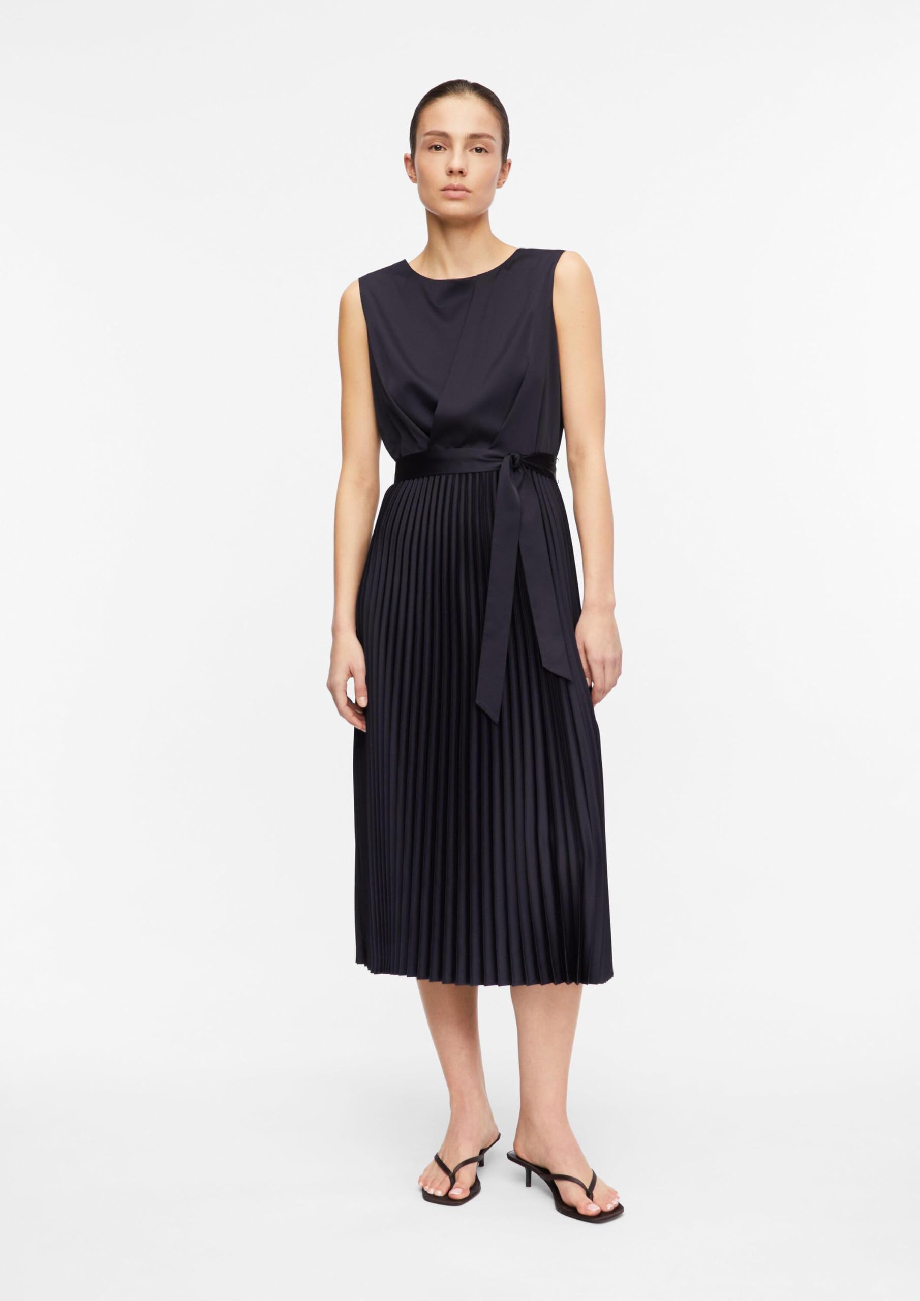comma-satin-plissee-midi-kleid-bindeg-rtel-gr-42 image 6
