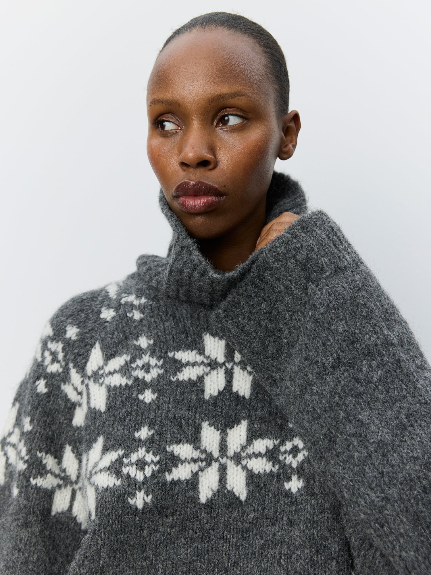sofie-schnoor-women-pennasw-star-strickpullover-dunkelgrau-wolle image 5
