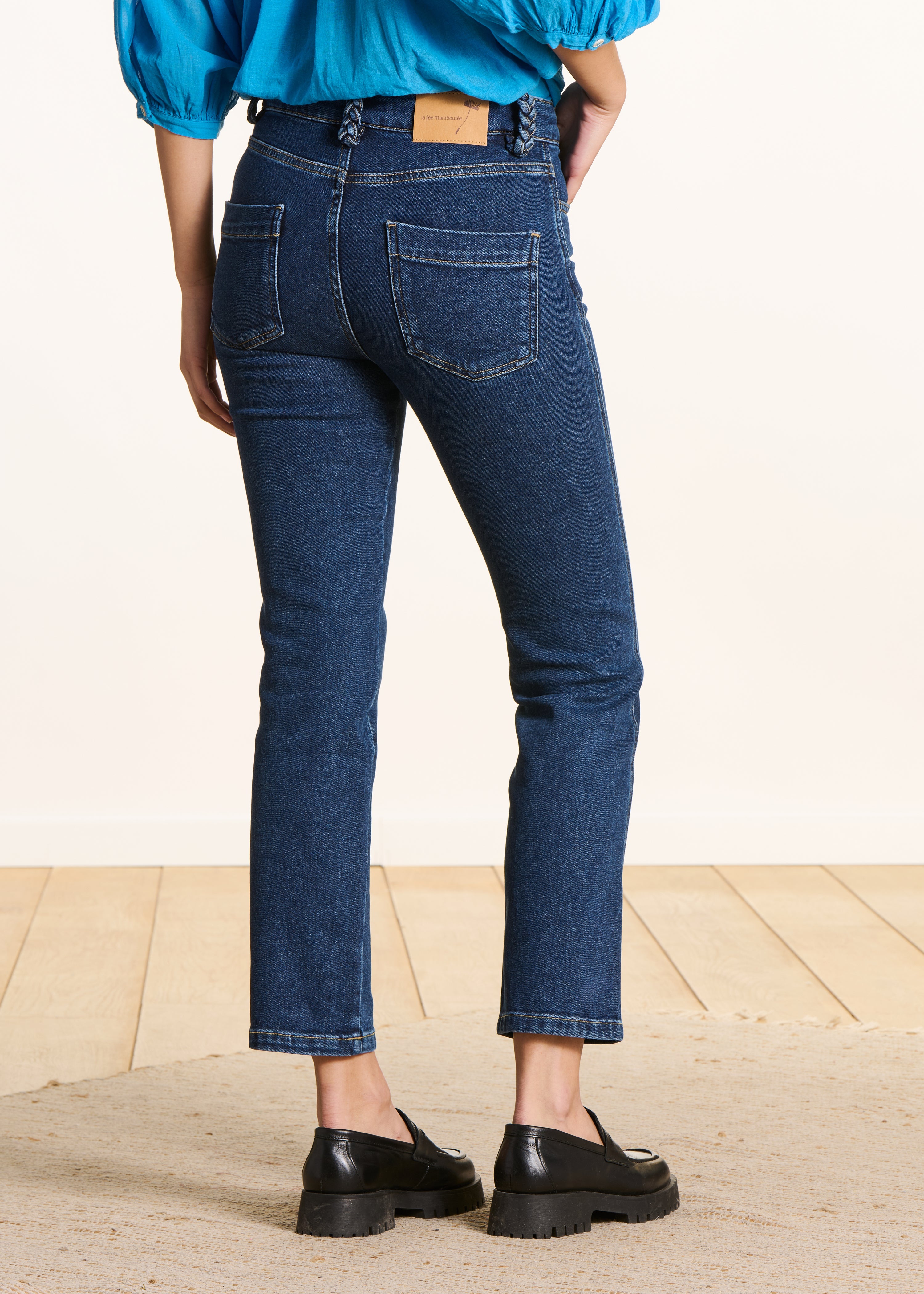 la-f-e-marabout-e-fee-7-8-jeans-mittelblau-bio-baumwolle image 3