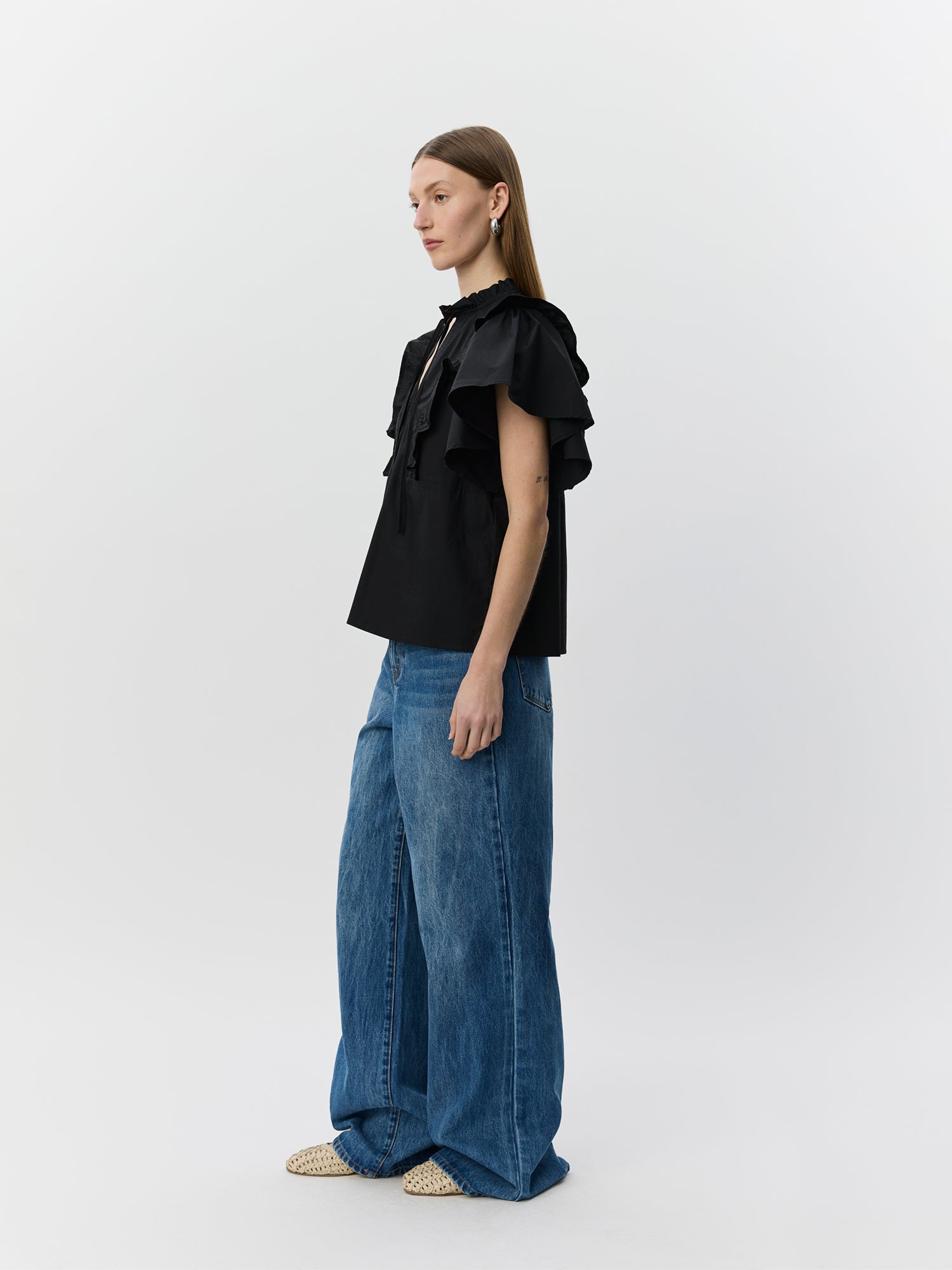 sofie-schnoor-women-merlindasw-s262117-bluse-schwarz-baumwolle image 3