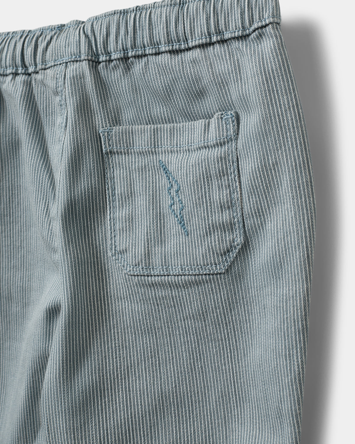 sofie-schnoor-baby-lamoursb-babyhose-blau-denim-streifen image 3