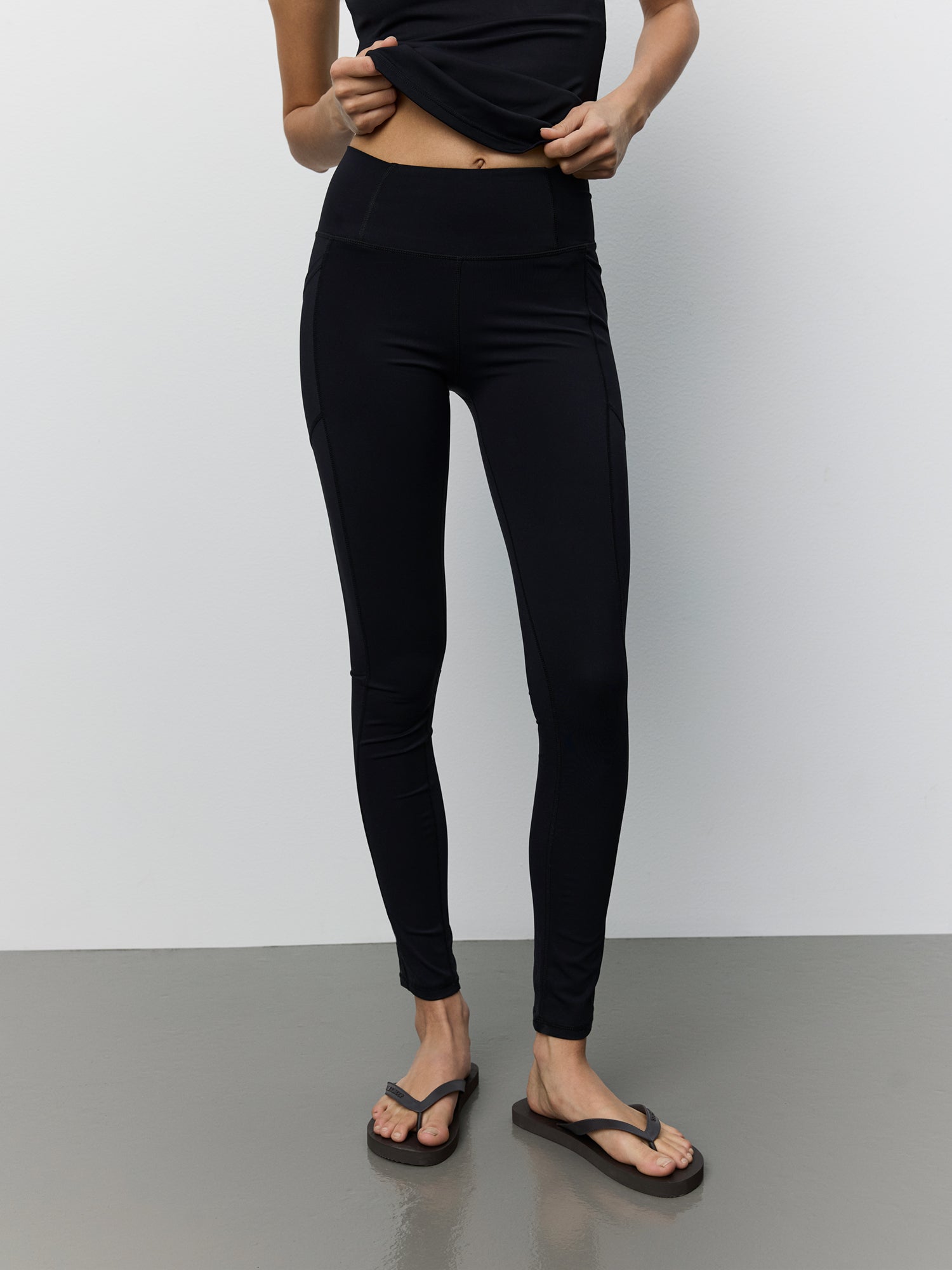 sofie-schnoor-sarinaspo-leggings-schwarz-high-waist image 6