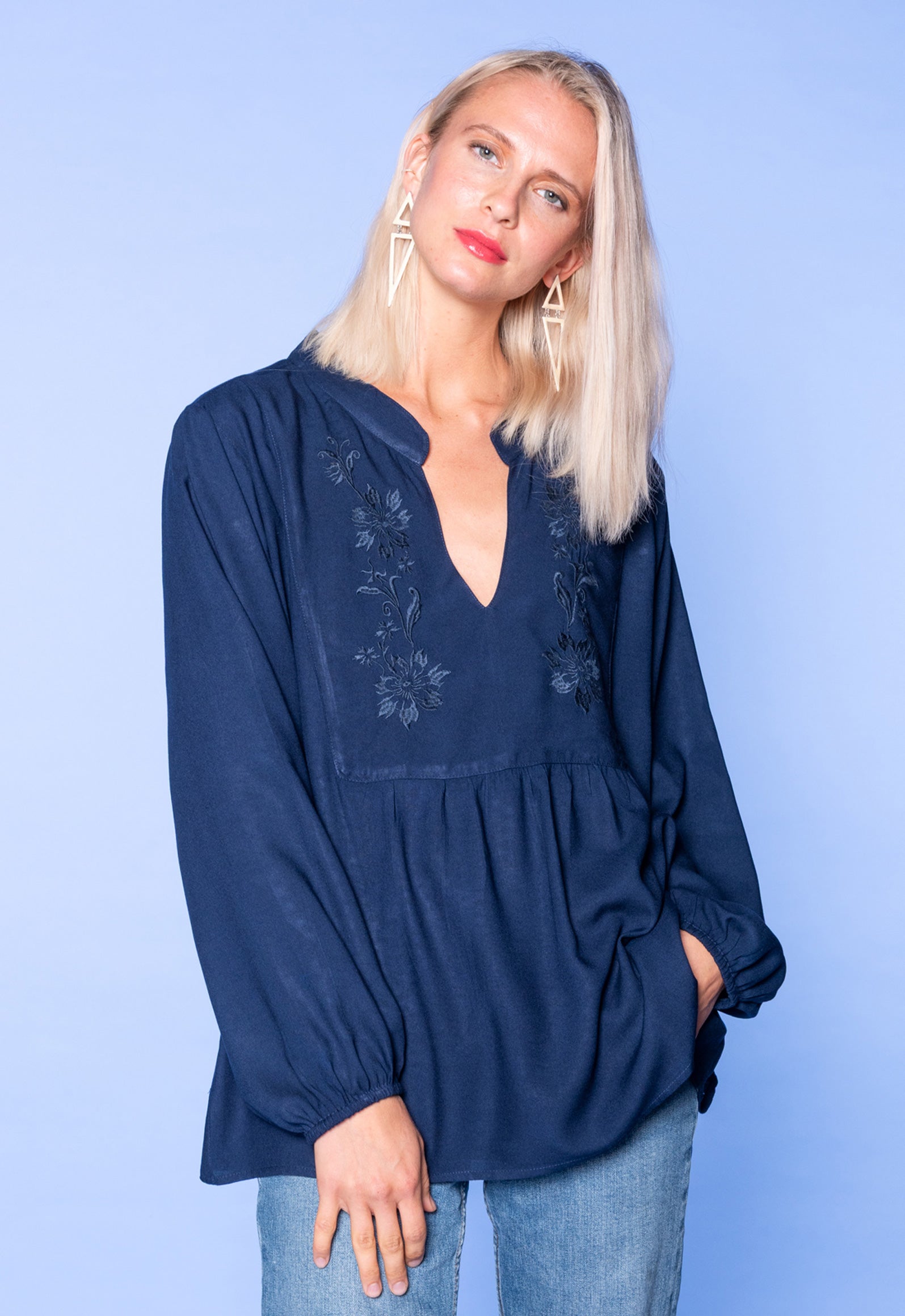 moshiki-dress-i-101-s26top-sr3-top-wei-langarm-bestickt image 5