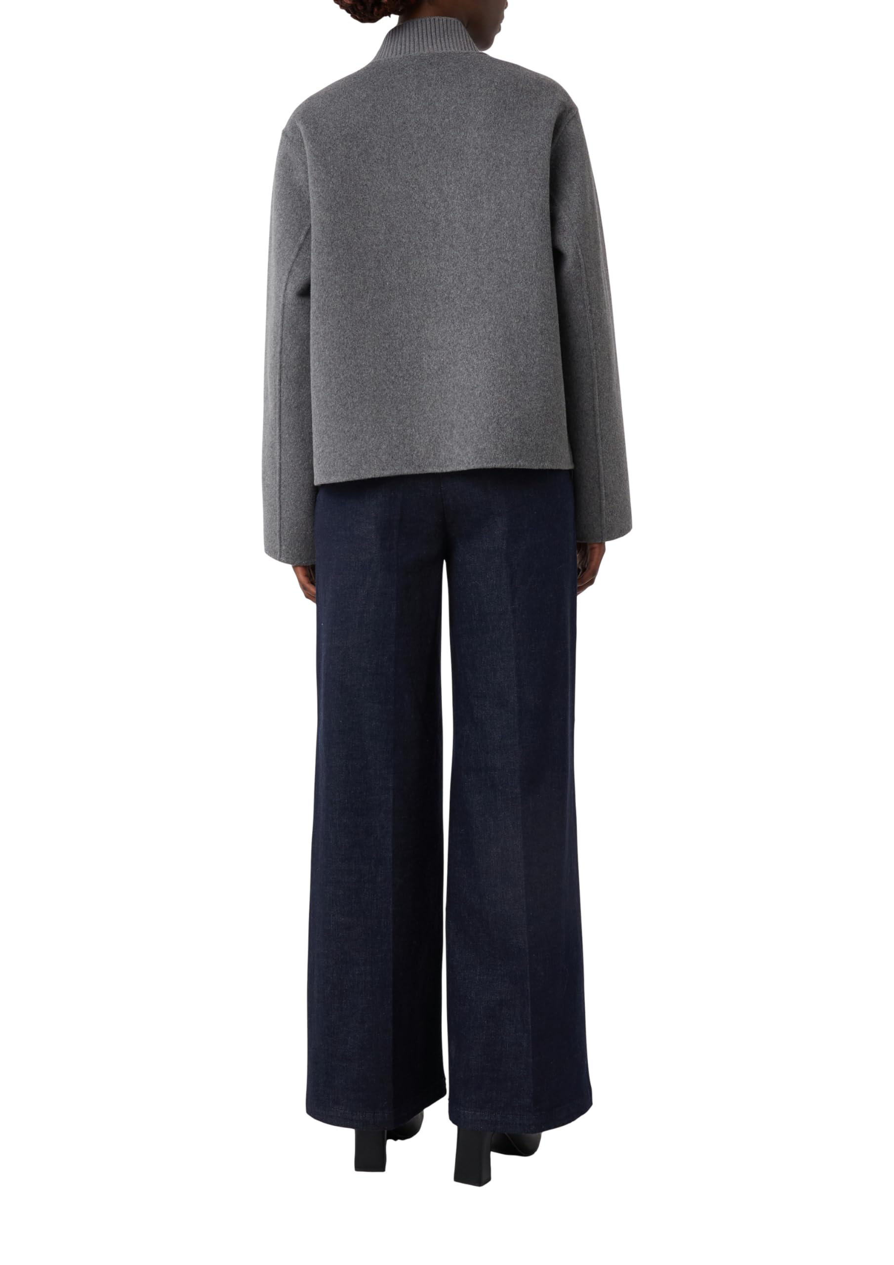 comma-jackets-outdoor-damenjacke-leicht-elegant image 2
