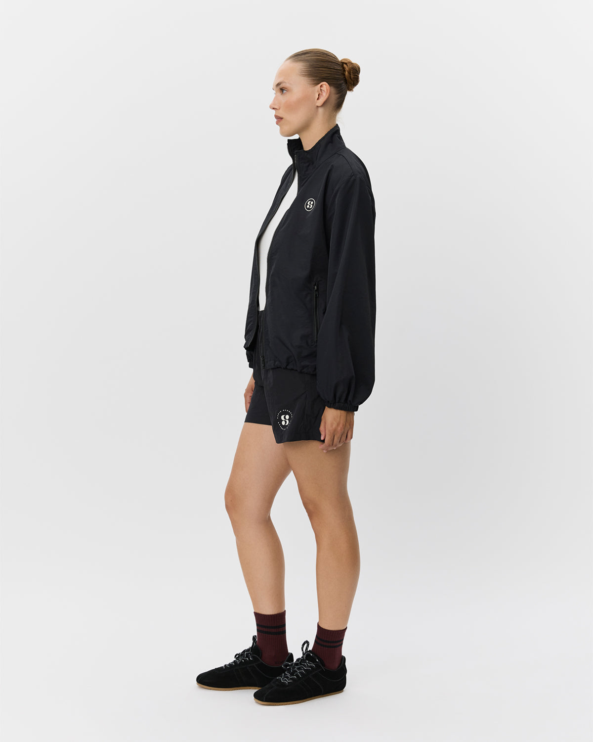 sofie-schnoor-sport-emmalisw-jacke-schwarz-polyamid image 3