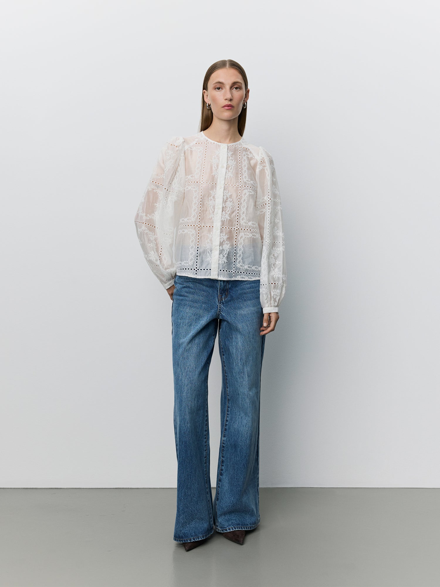 sofie-schnoor-women-corasw-bluse-lyocell-cremewei image 2