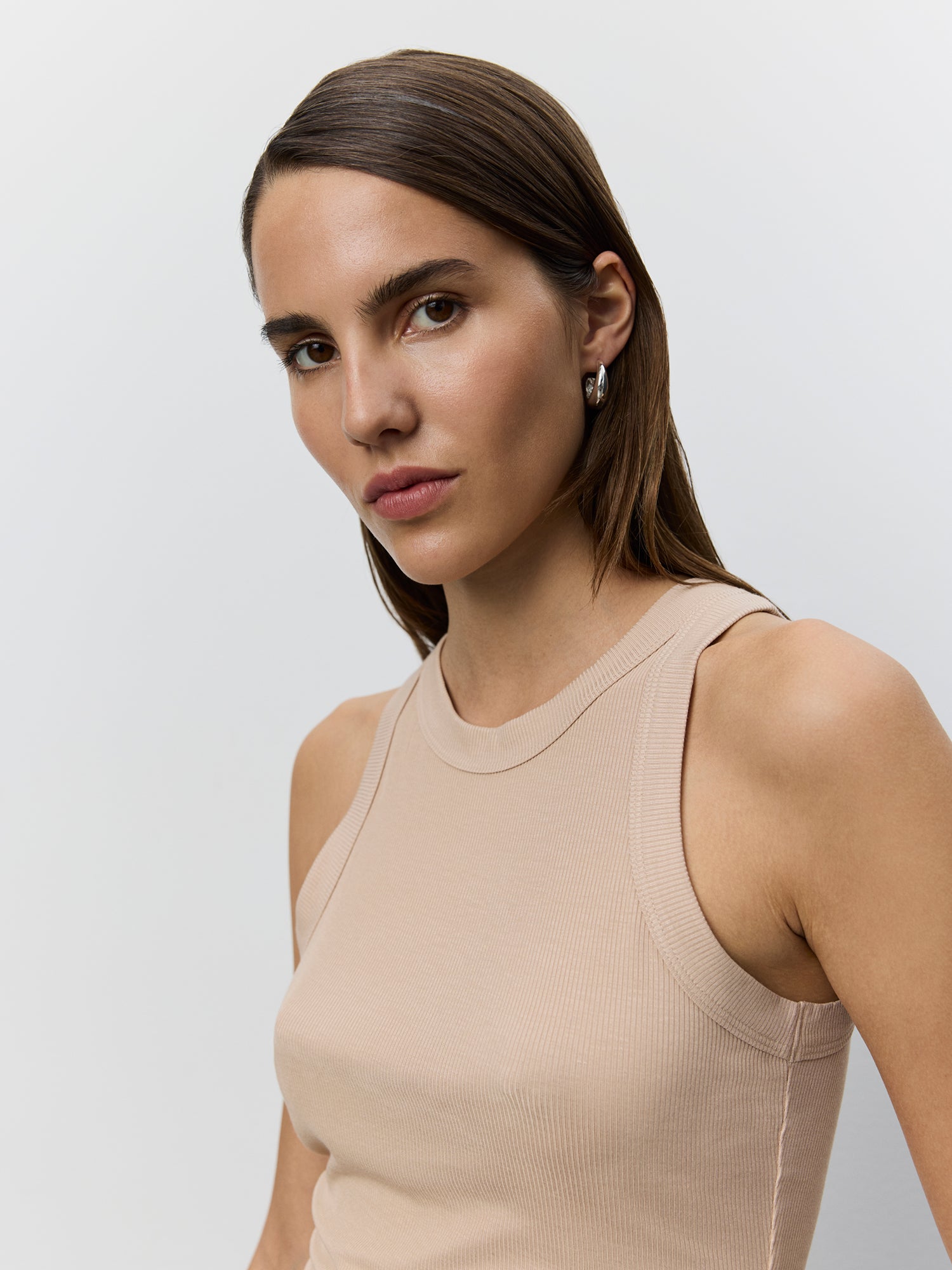 sofie-schnoor-women-julliesw-top-beige-viskose-rollkragen image 4