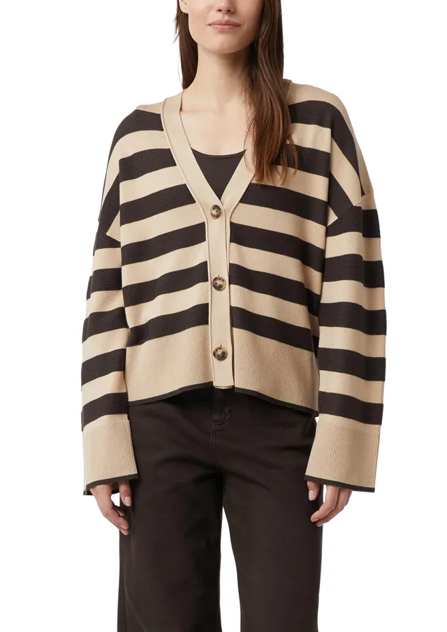comma-gestreifter-cardigan-strickjacke-creme-boxy-style image 1