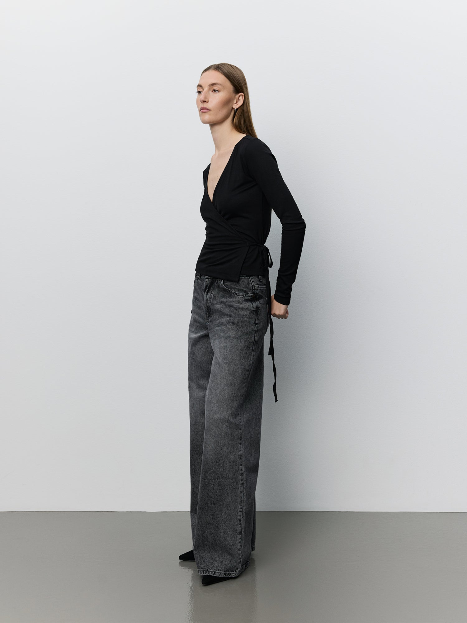 sofie-schnoor-women-joodysw-bluse-schwarz-viskose image 3